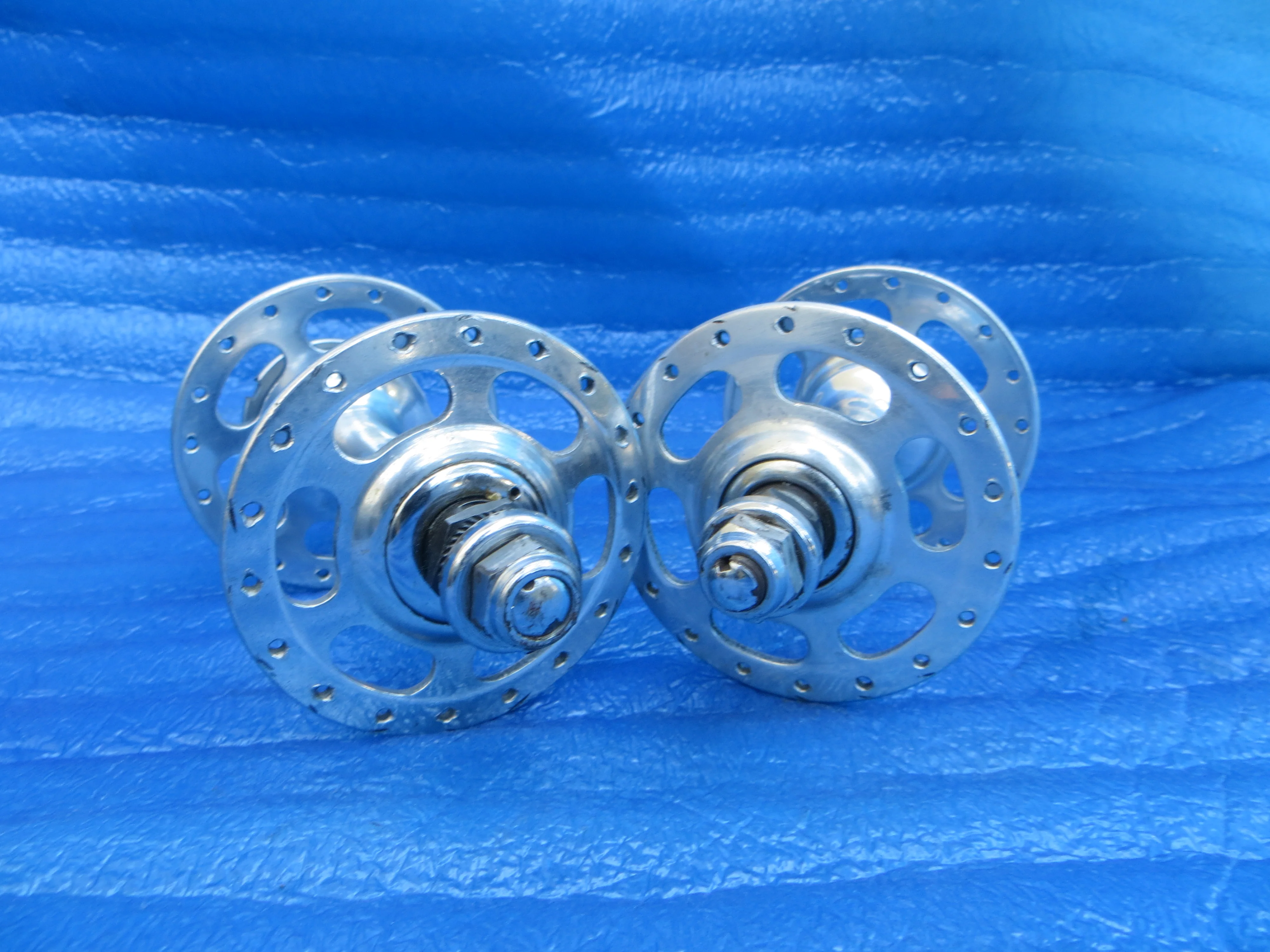 Campagnolo Record 36H Hub set Non NJS 120mm   (26022826) - Image 2