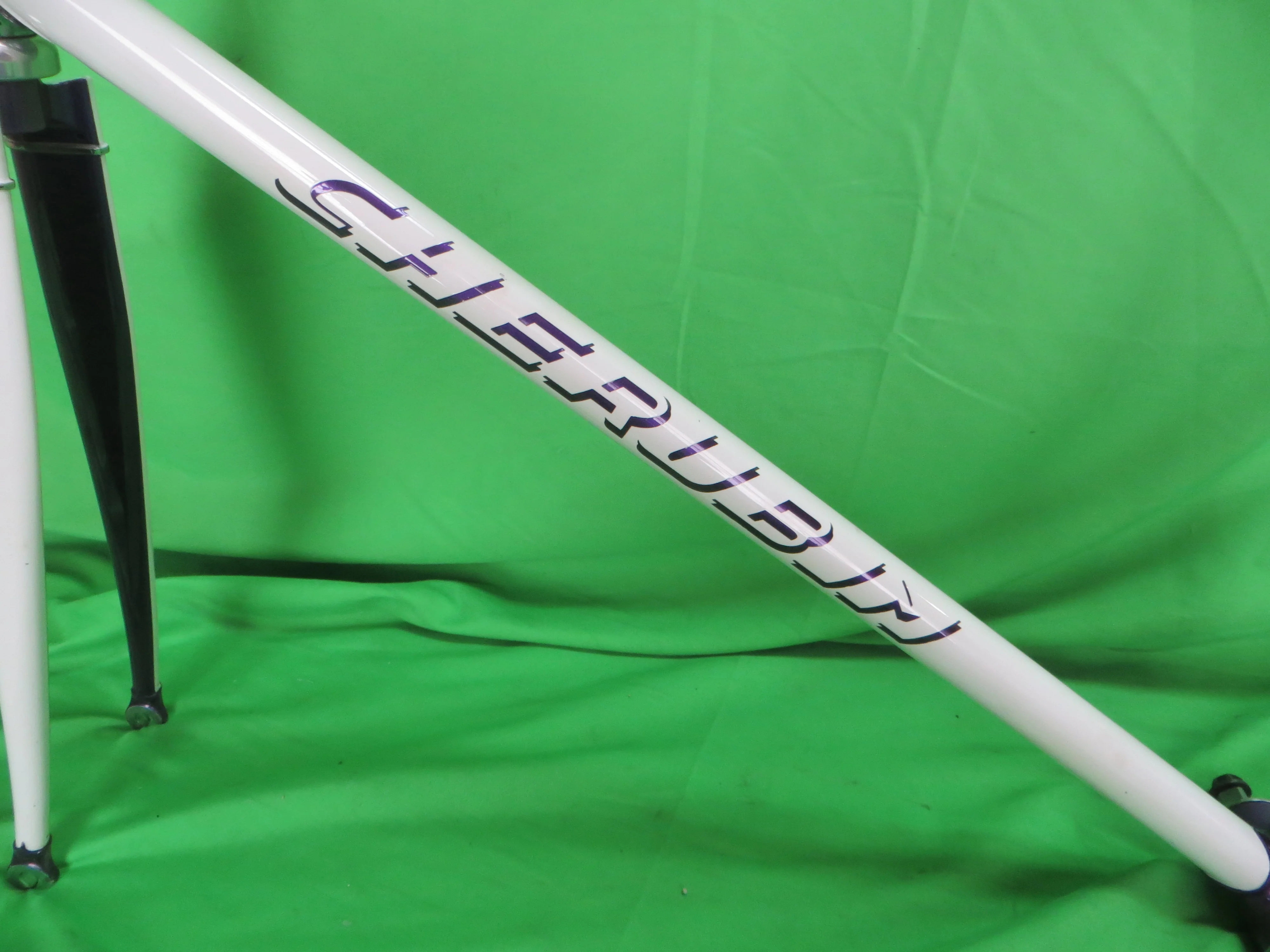 Cherubim Columbus Max Fork / Reynolds 853 //  / White / Candy Purple // 57.5cm - Image 5