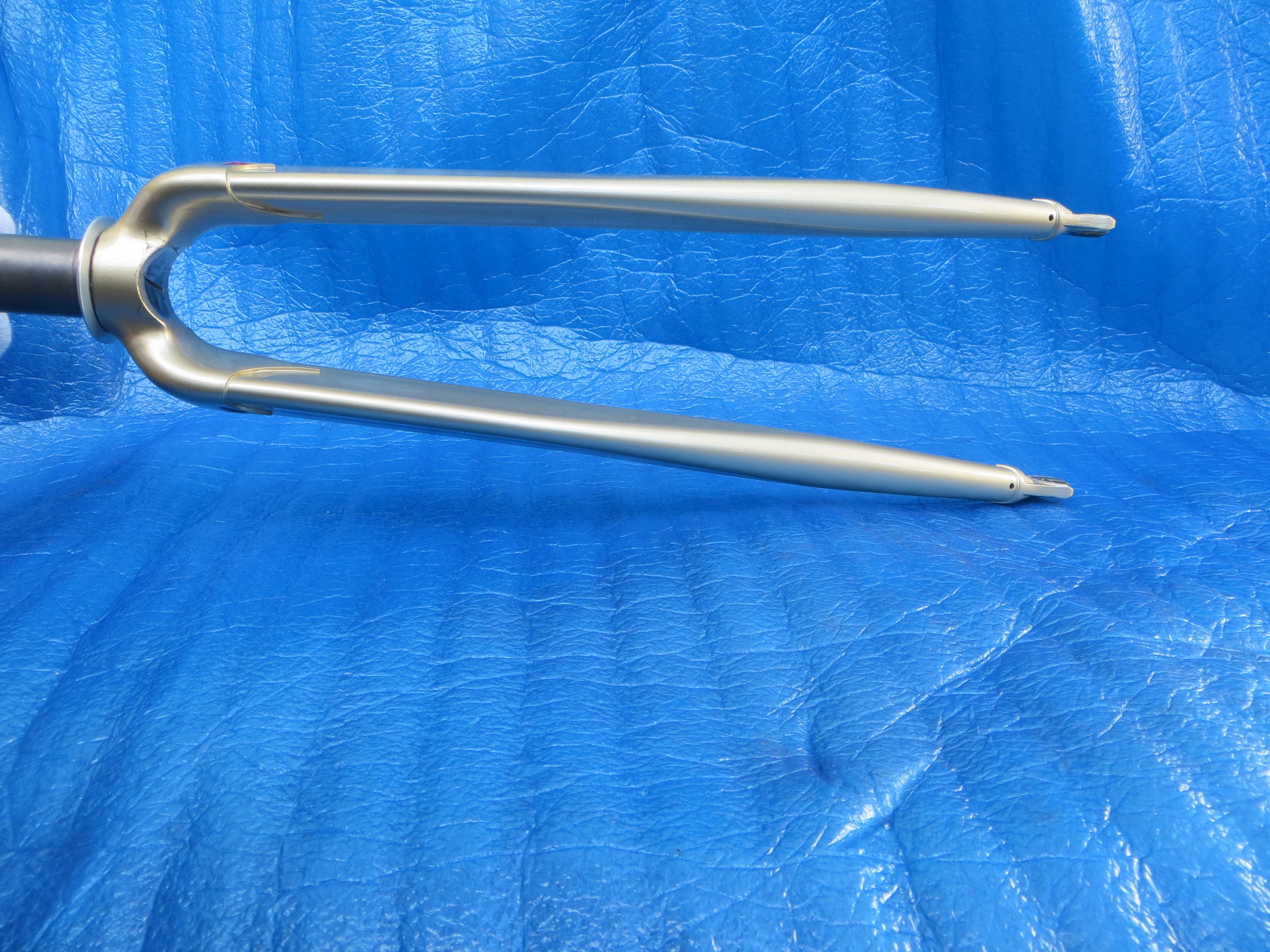 Cherubim Columbus Max Front Fork 147mm Steering Column Length /9mm Axle Slot /251209 - Image 4