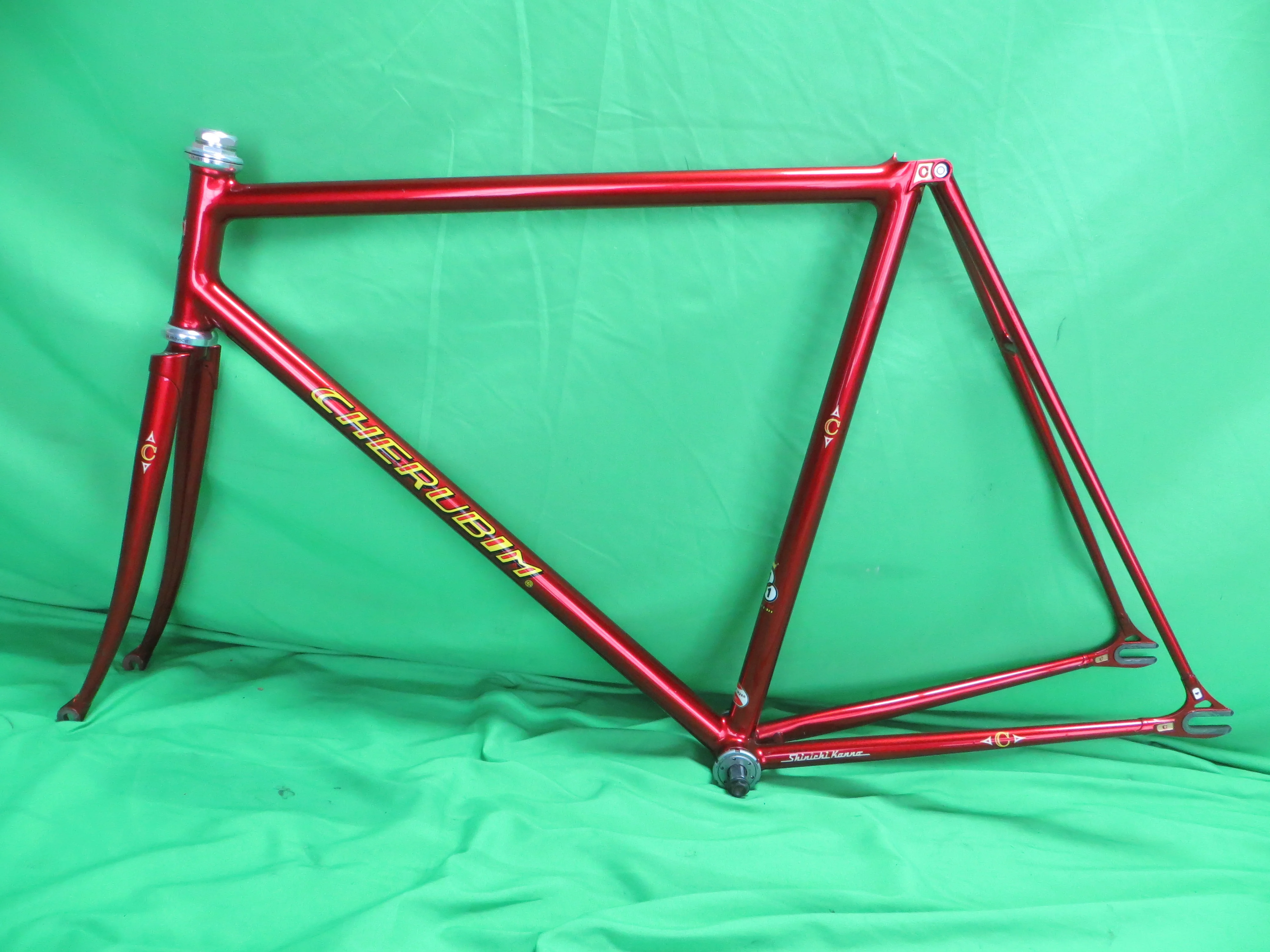 Cherubim Lugless!  // Red Metallic / Clear Black // 54.5cm