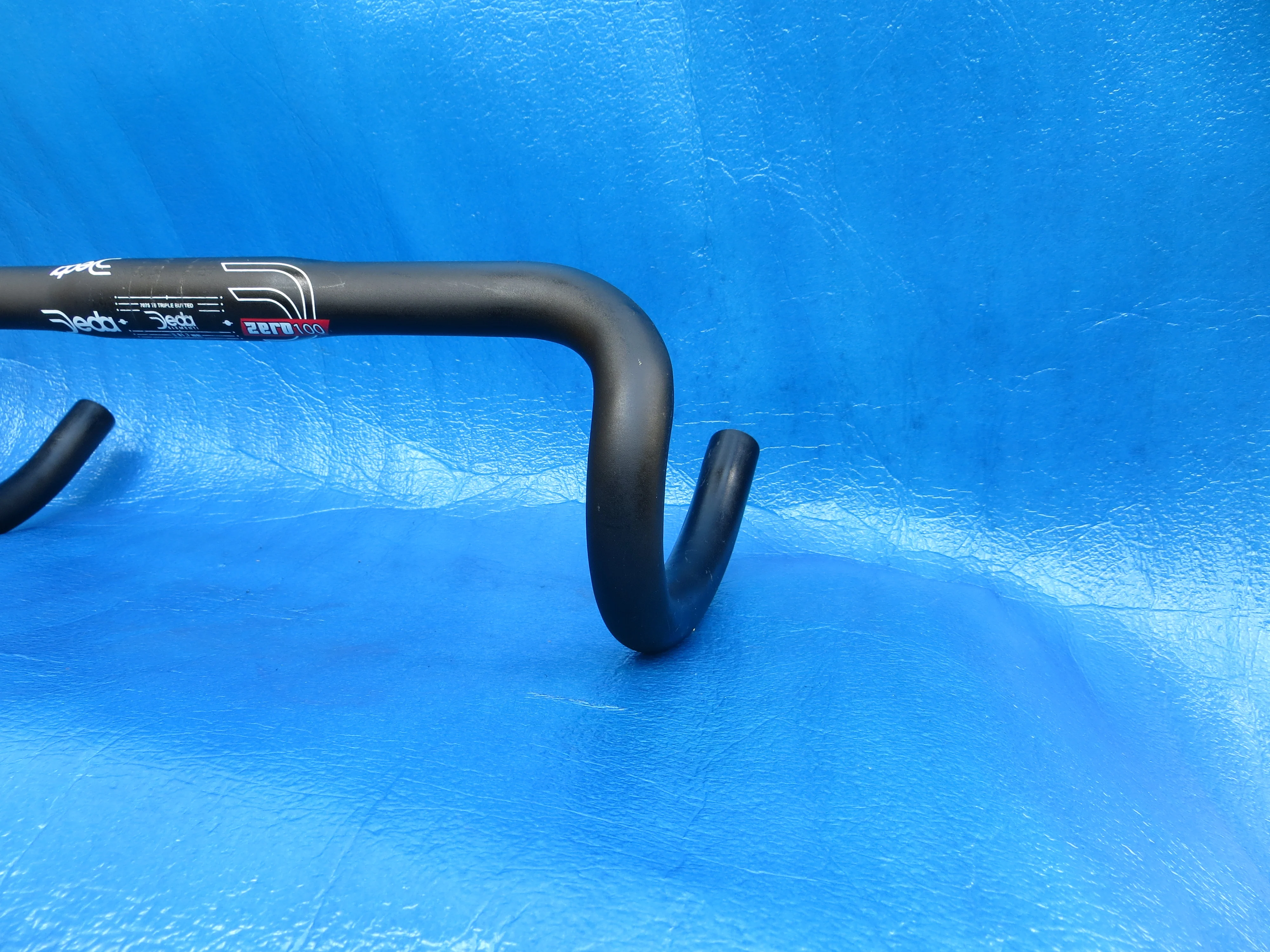 Deda Zero 100 Handlebar 38cm 31.7mm Bar Clamp (23121128) - Image 3