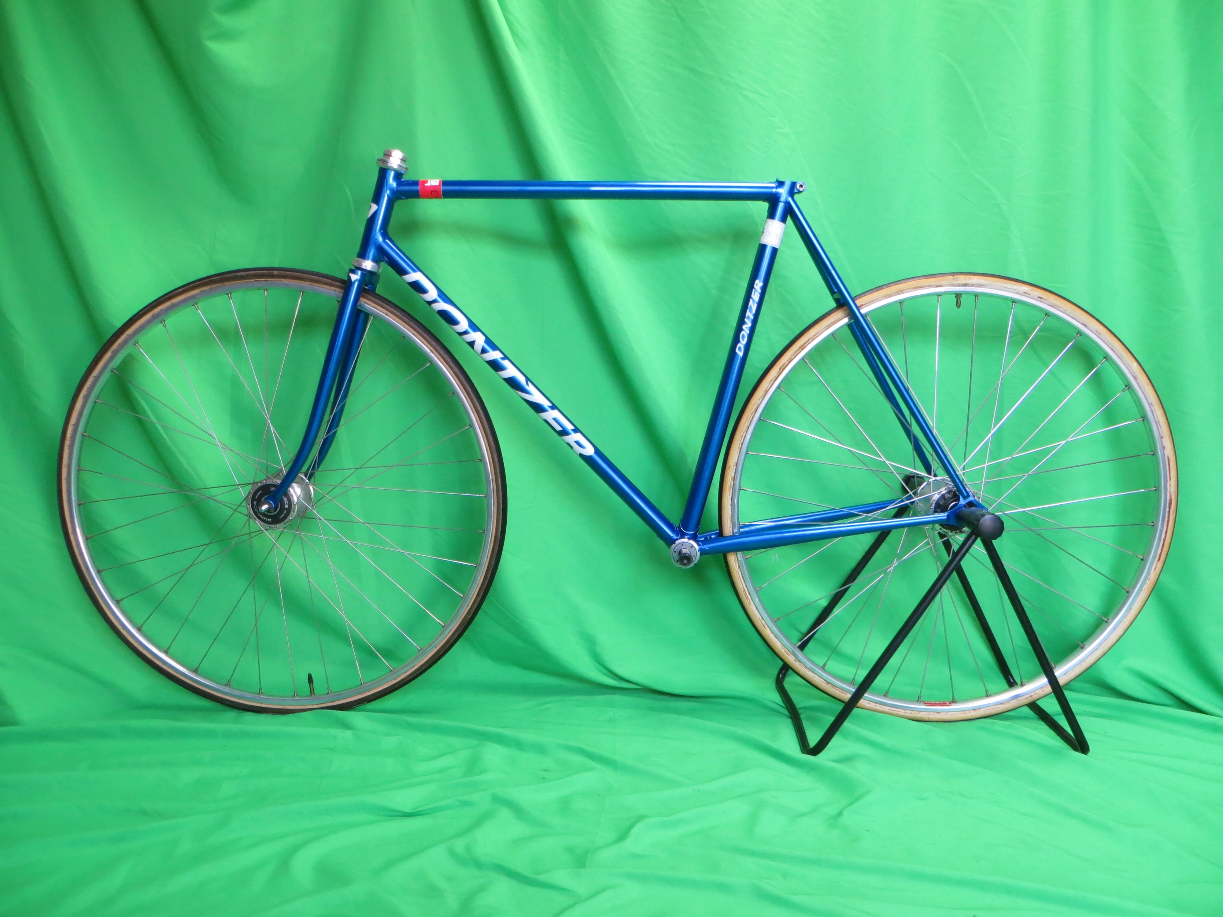 Dontzer // Deep Blue Metallic // 54.5cm - Image 16