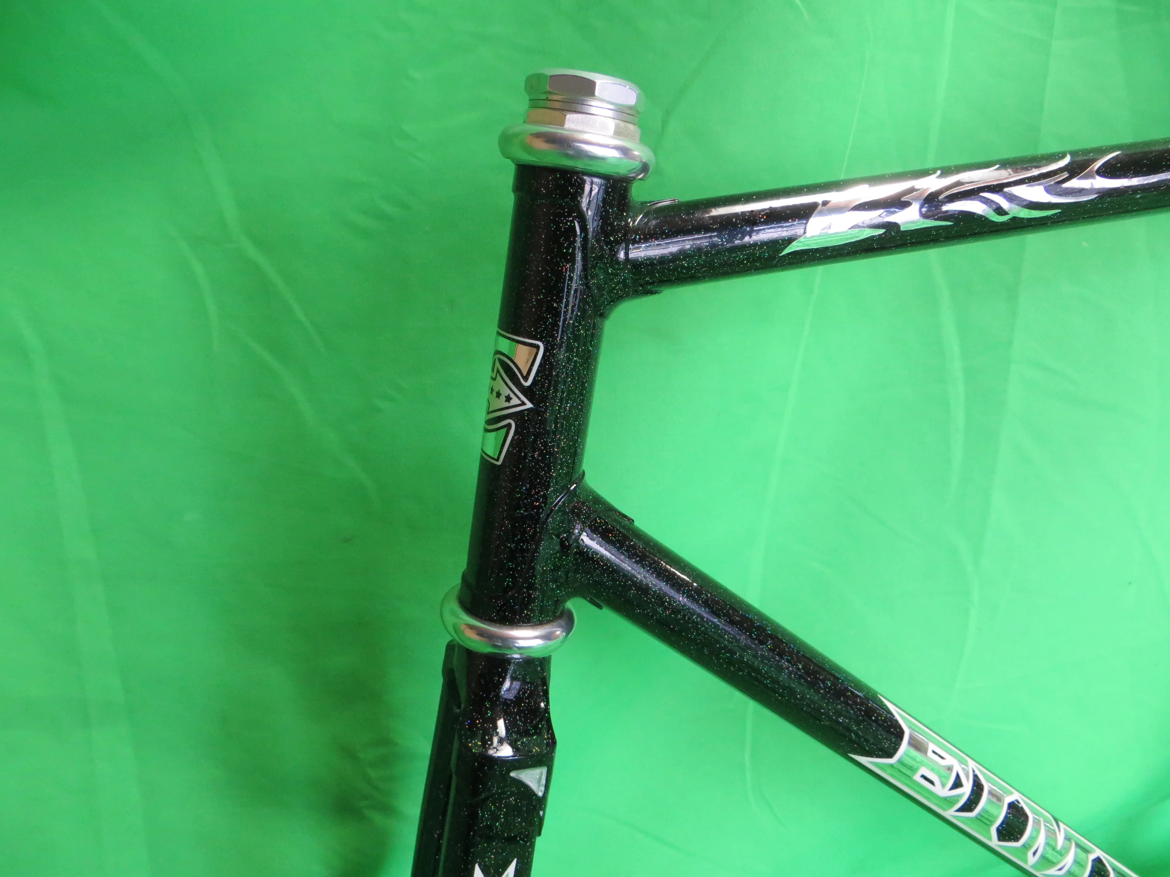 EIMEI // Black with SUPER Rainbow Flake // 54cm - Image 2