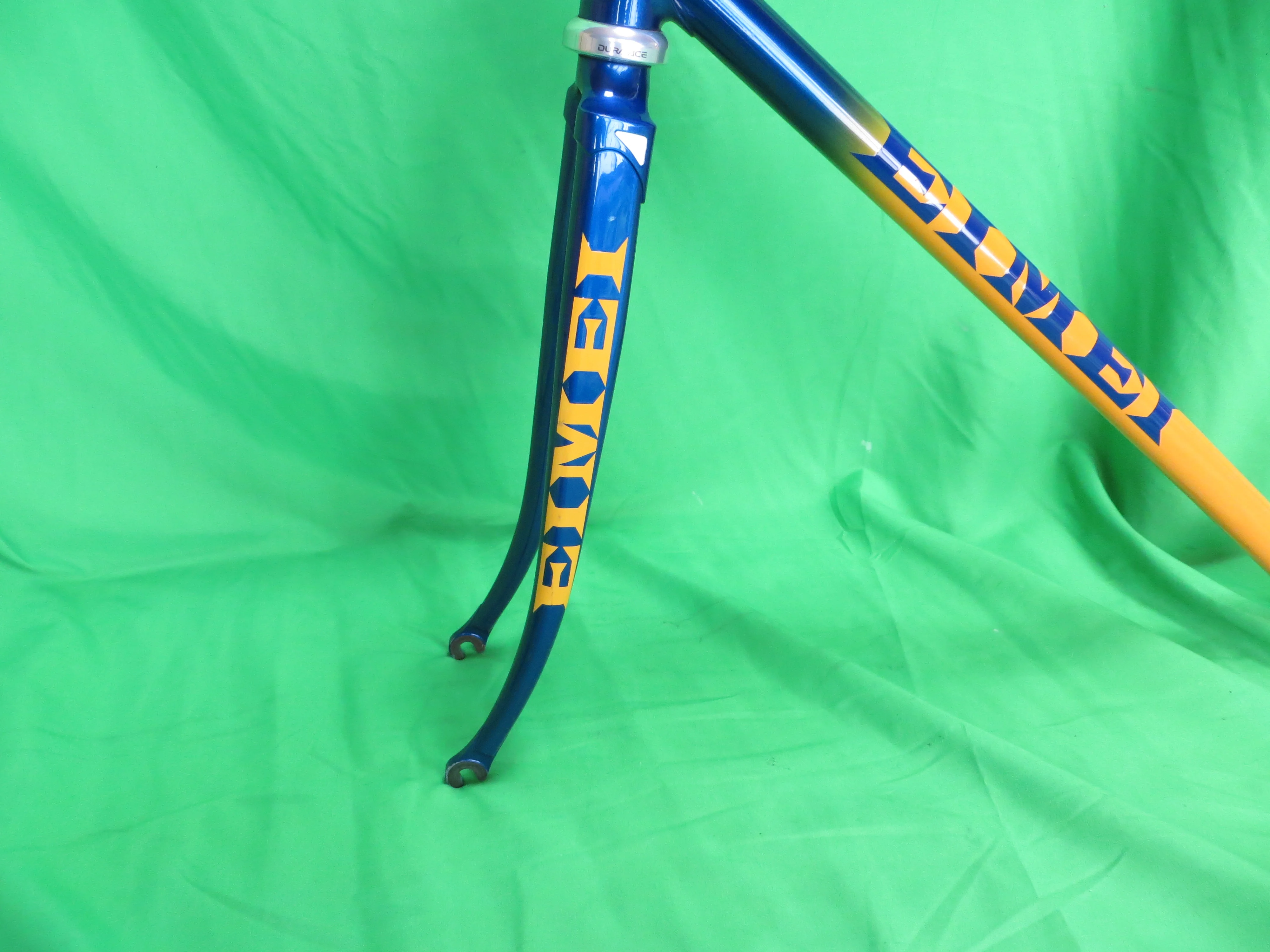 EIMEI // Blue Metallic / Yellow Fade  // 50cm - Image 3