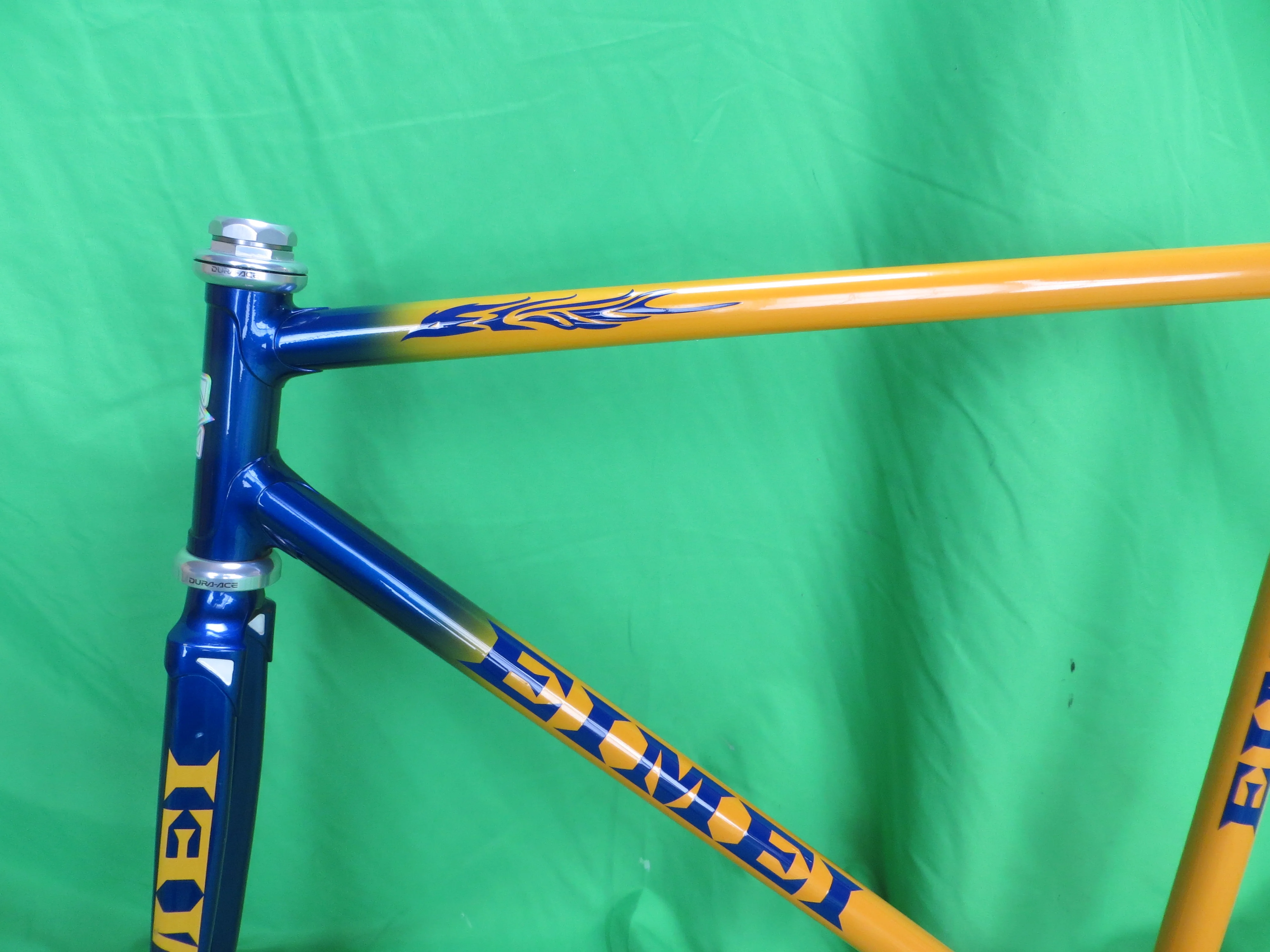 EIMEI // Blue Metallic / Yellow Fade  // 50cm - Image 4