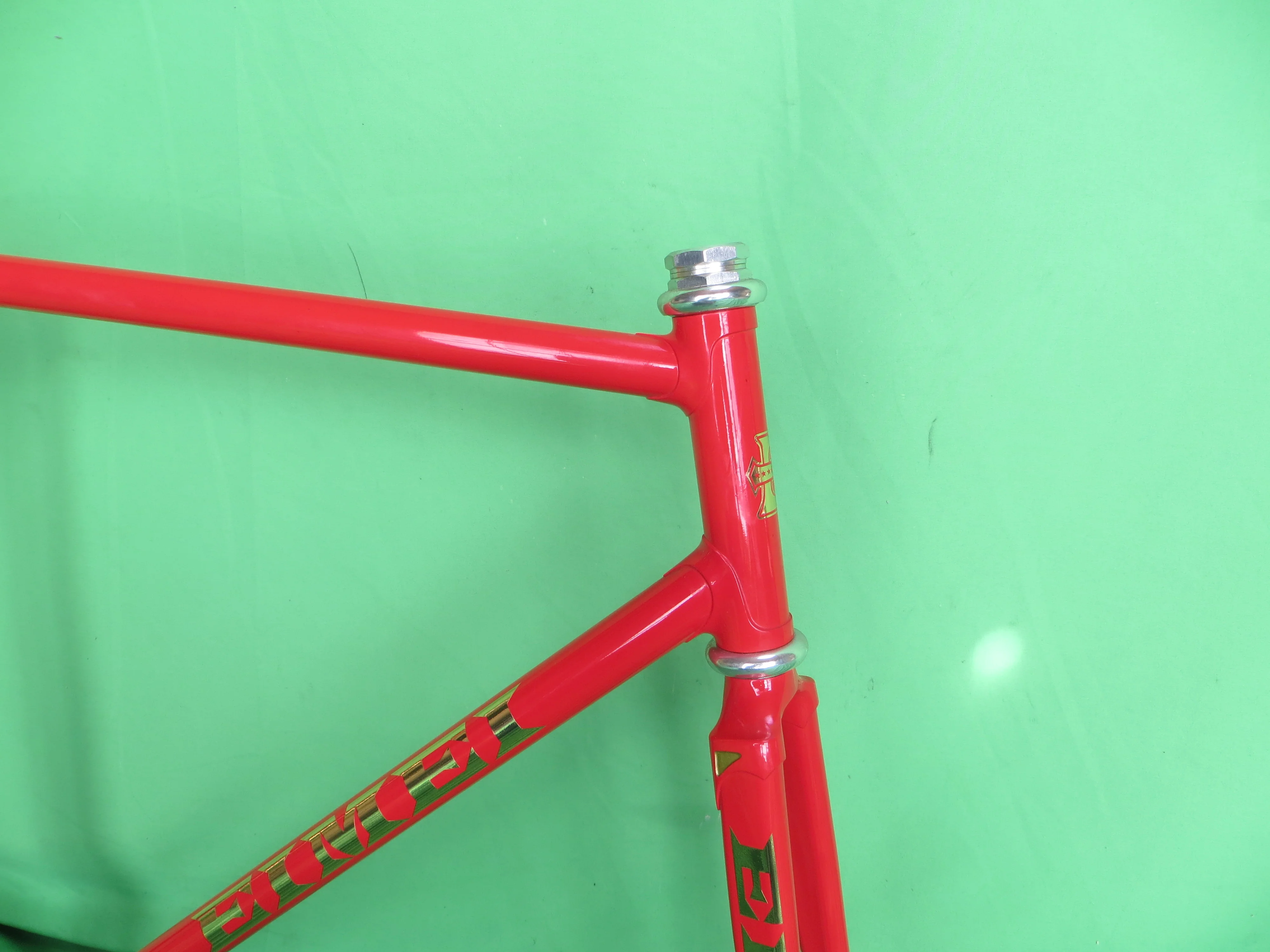 EIMEI Gold Decals // Red Metallic with Rainbow Flake // 55cm #2 - Image 9