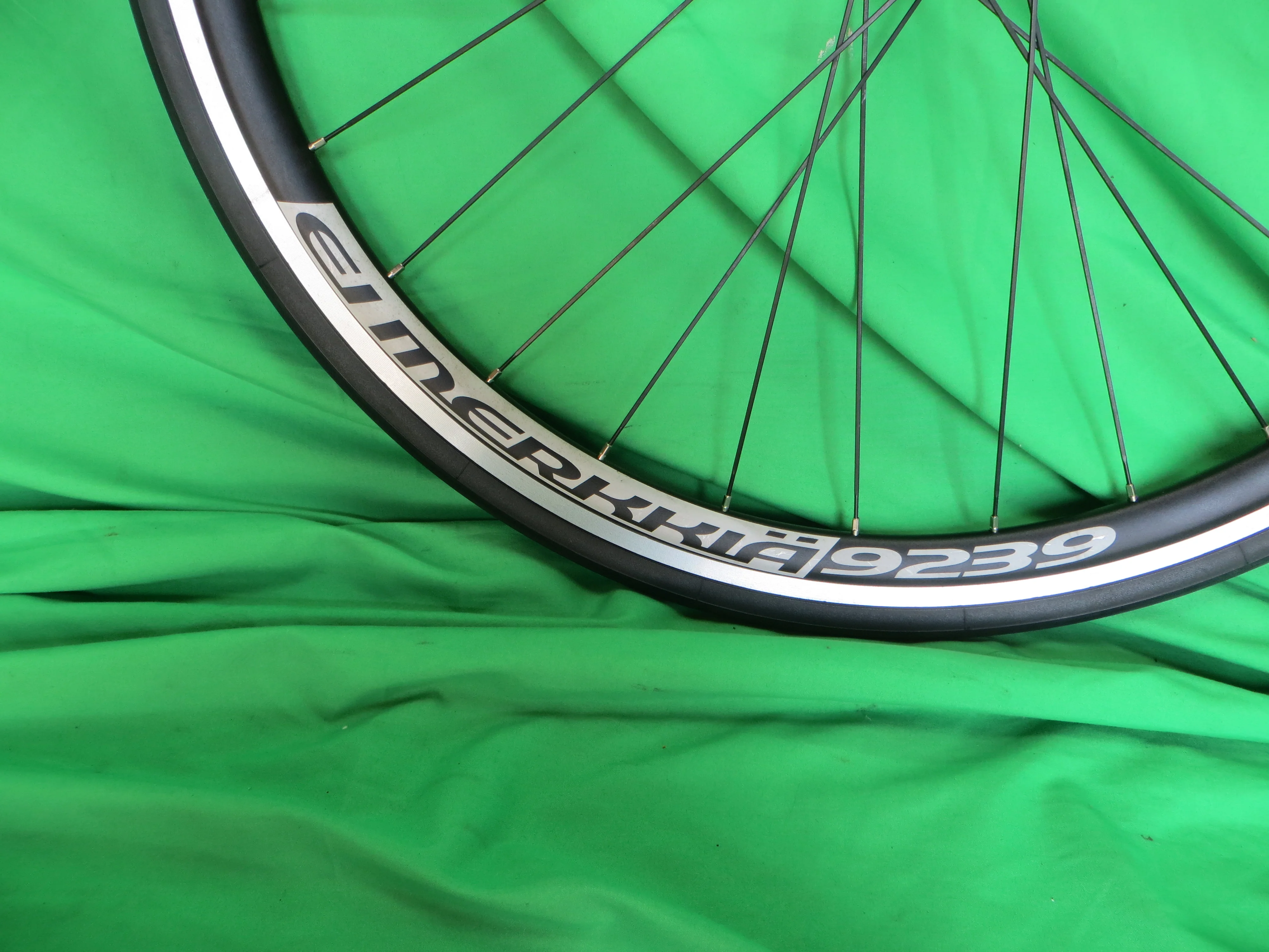EL MERKKIA 9239 700c 120mm Clincher with Michelin Tire Rear Wheel /25032301 - Image 6
