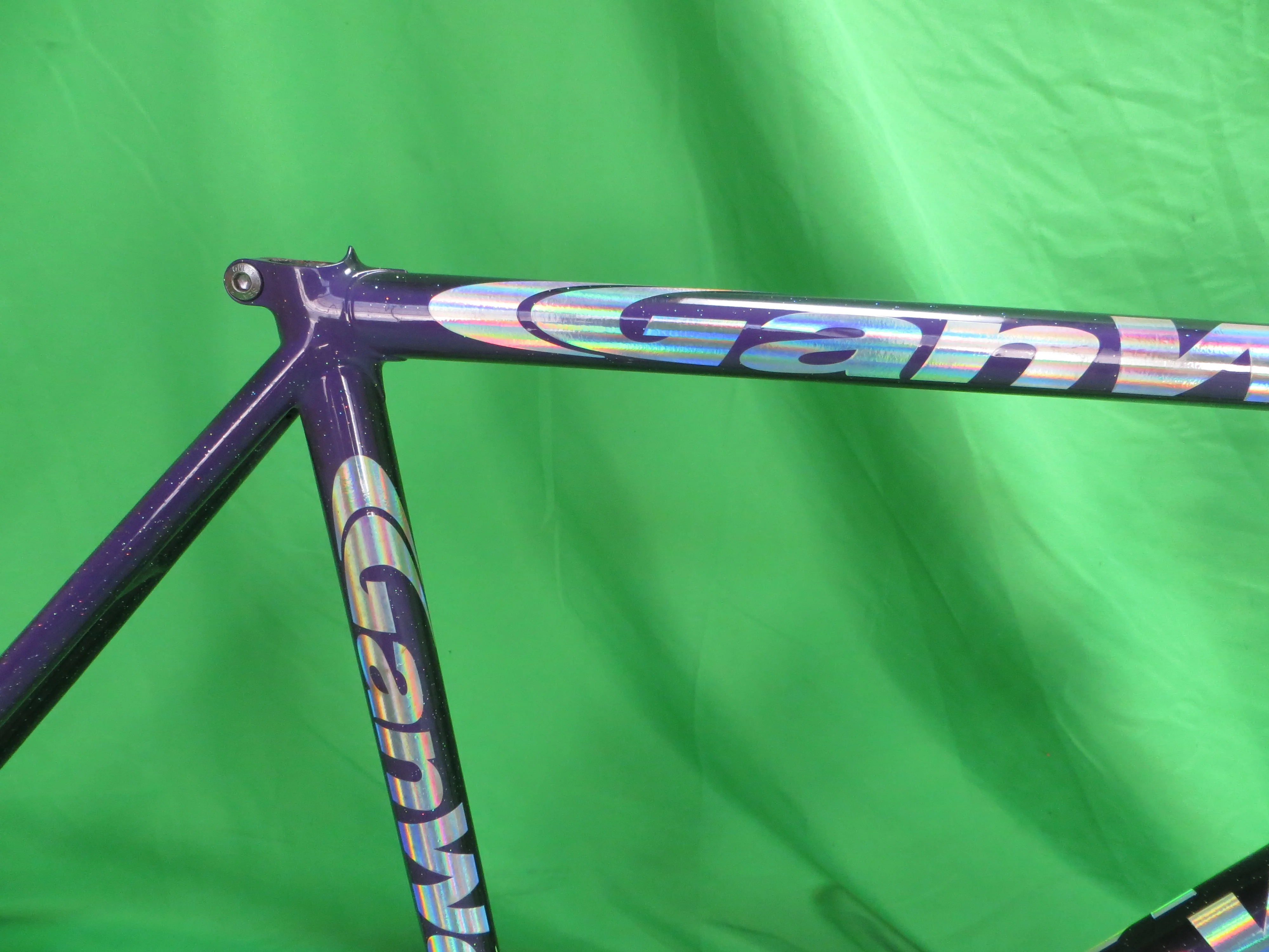 Gan Well Pro Columbus Max Fork // Purple Black Fade with Rainbow Flake // 48cm - Image 12