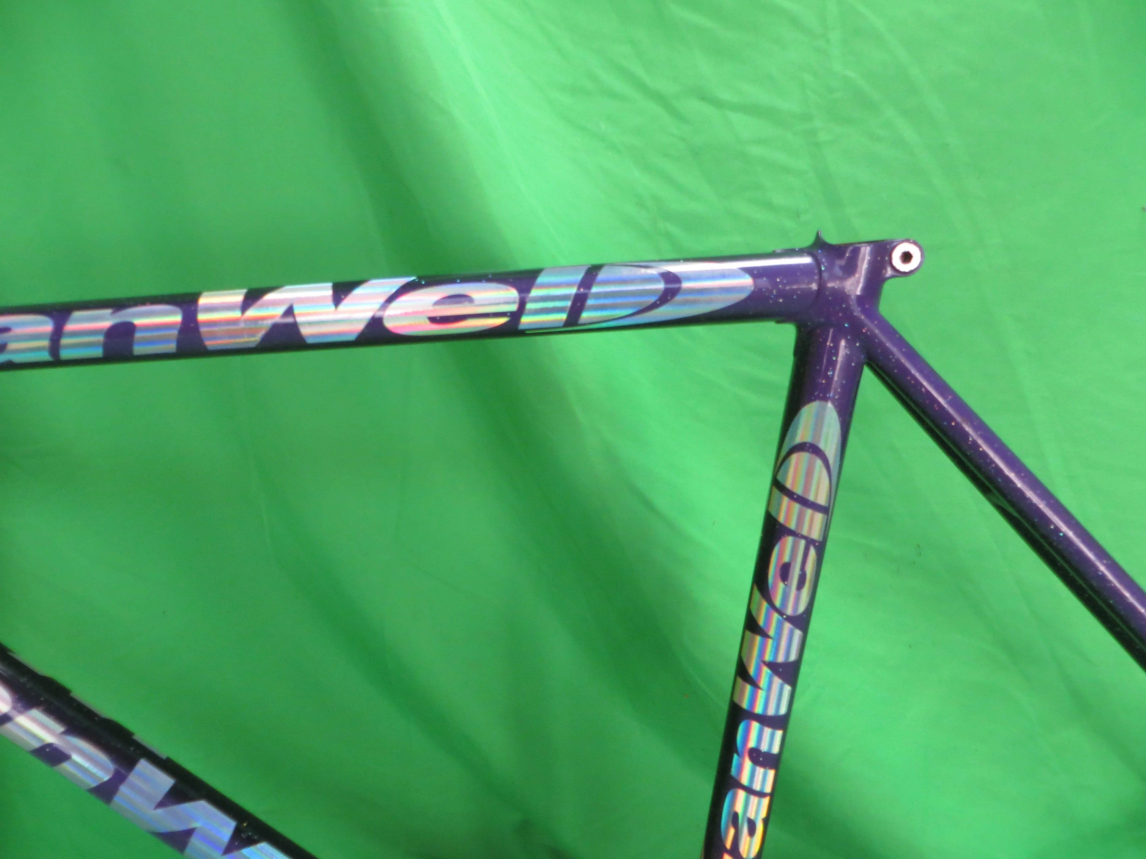 Gan Well Pro Columbus Max Fork // Purple Black Fade with Rainbow Flake // 48cm - Image 5