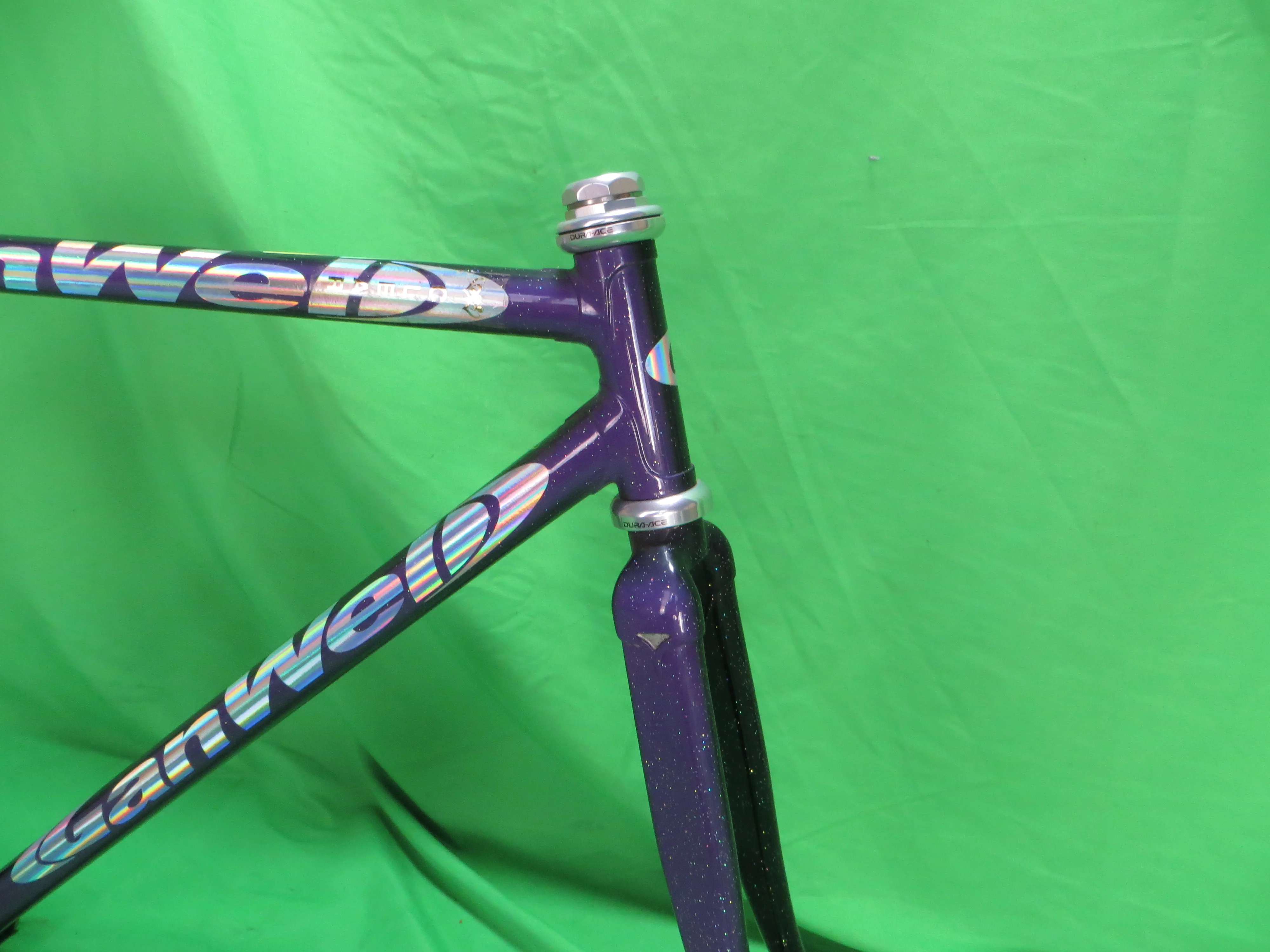 Gan Well Pro Columbus Max Fork // Purple Black Fade with Rainbow Flake // 48cm - Image 9