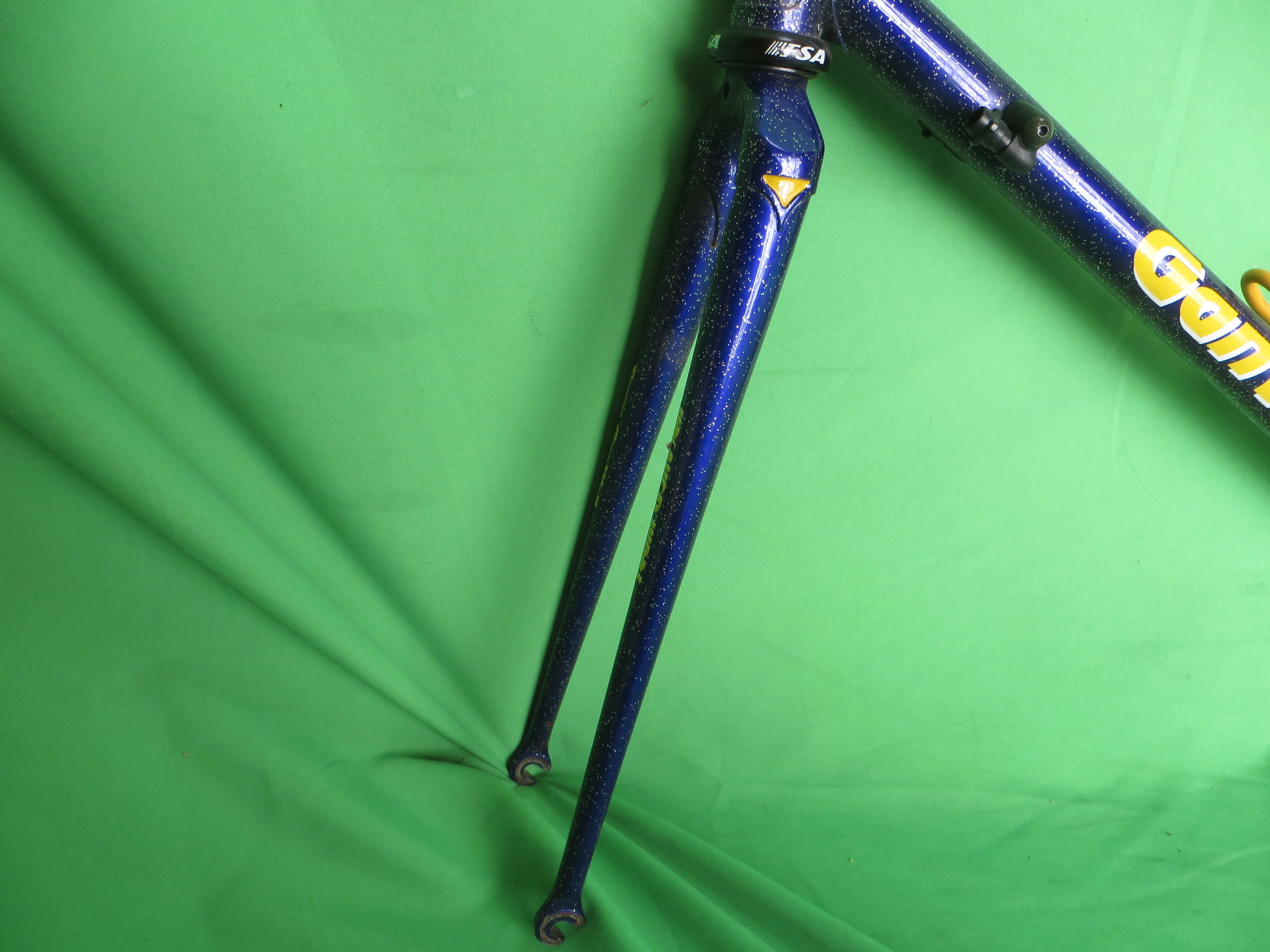 Gan Well Pro Road Frame // Purple with Gold Flake  // 55cm - Image 3