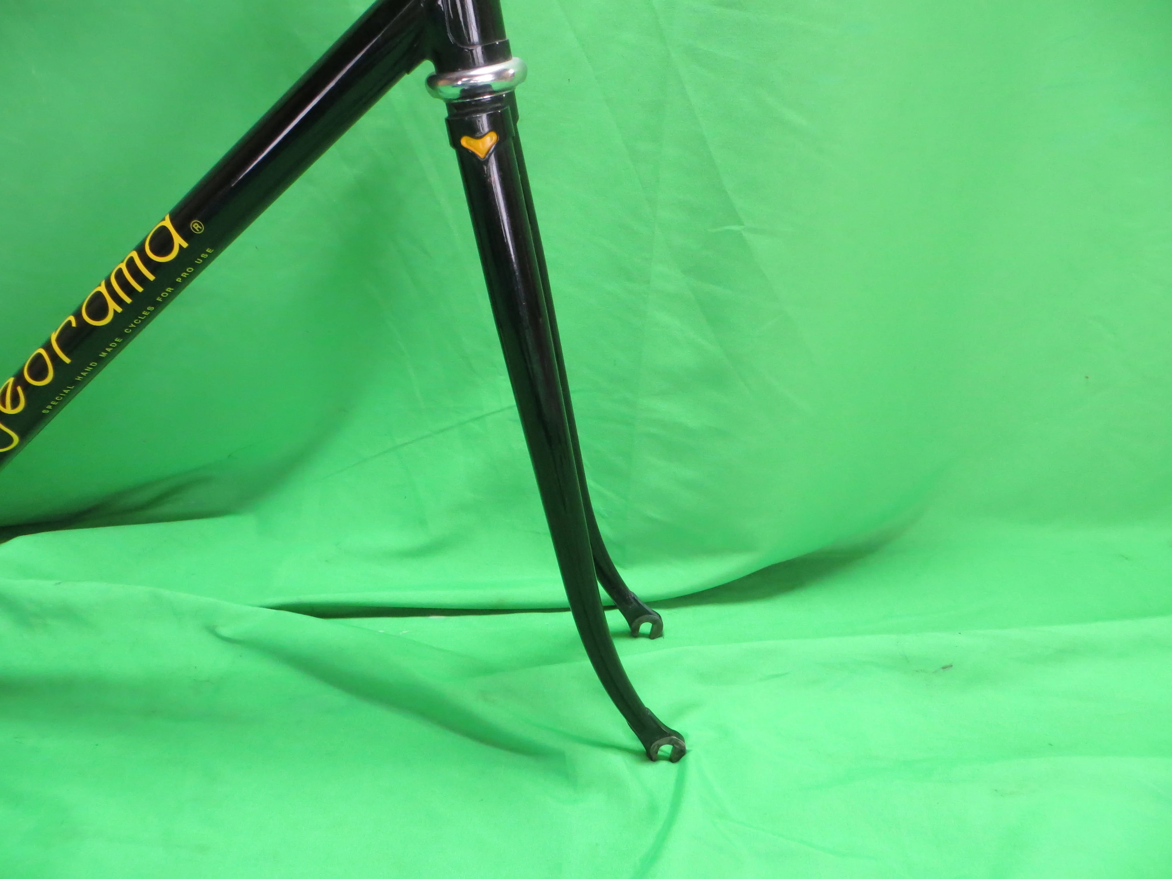 Georama // Black Metallic // 49.5cm - Image 10