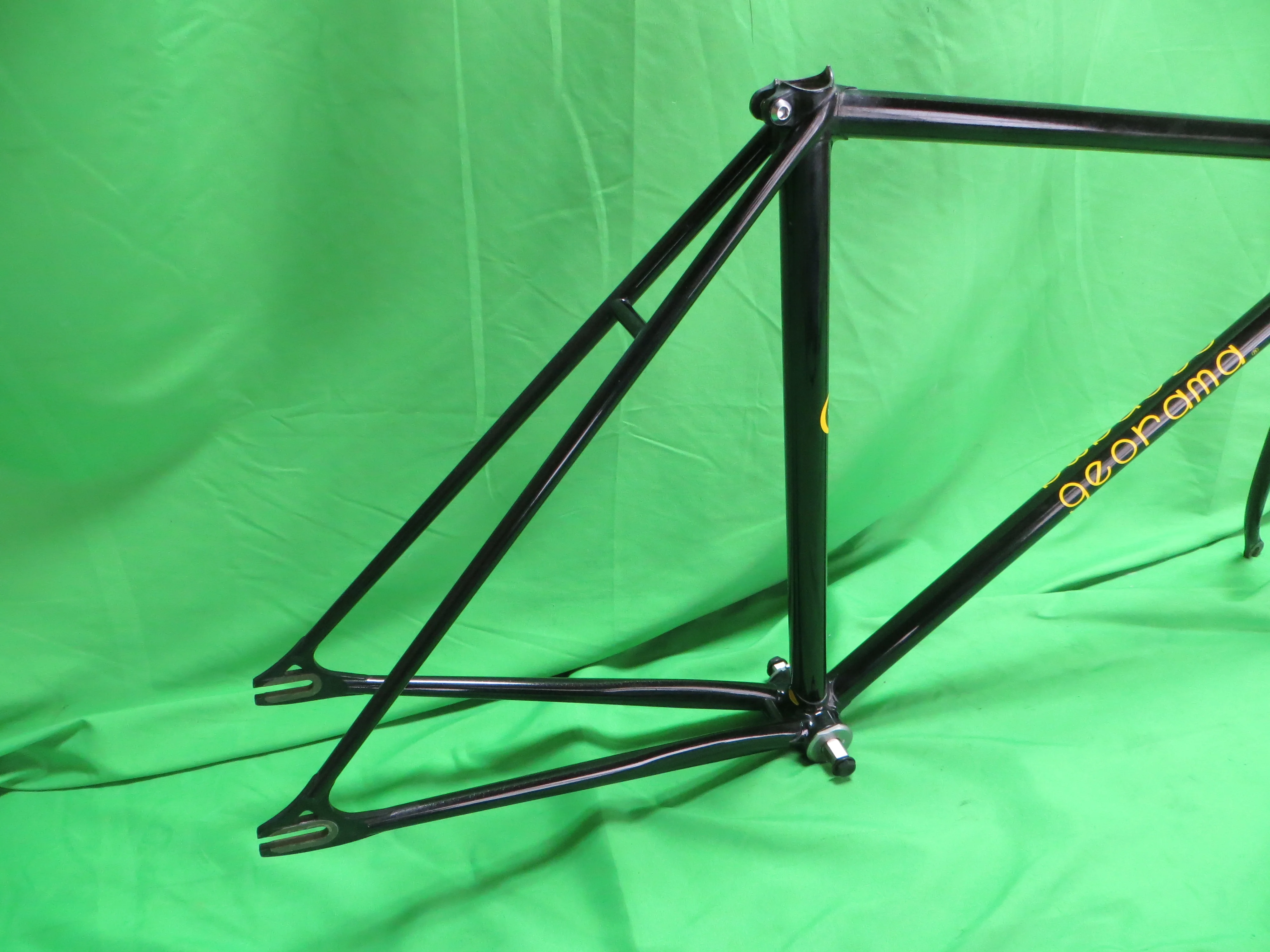 Georama // Black Metallic // 49.5cm - Image 15