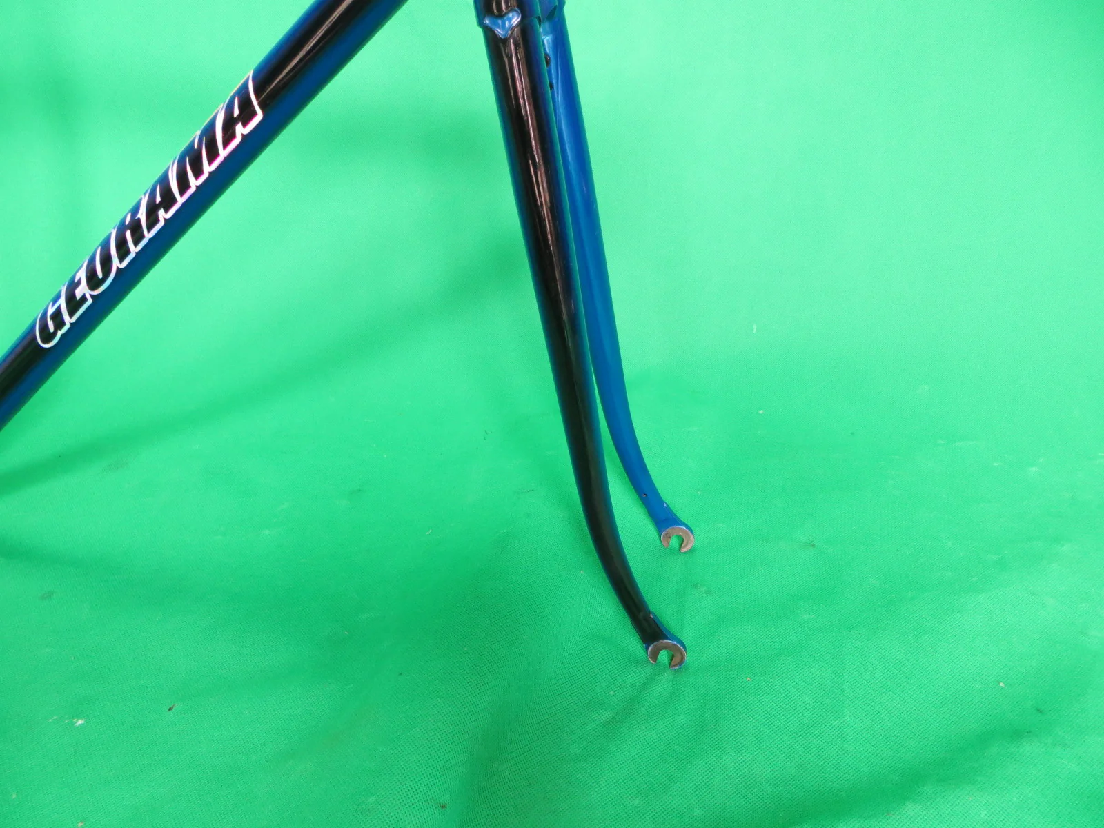 GEORAMA // Black-Blue Fade 2010 MINI // 47.5cm - Image 10