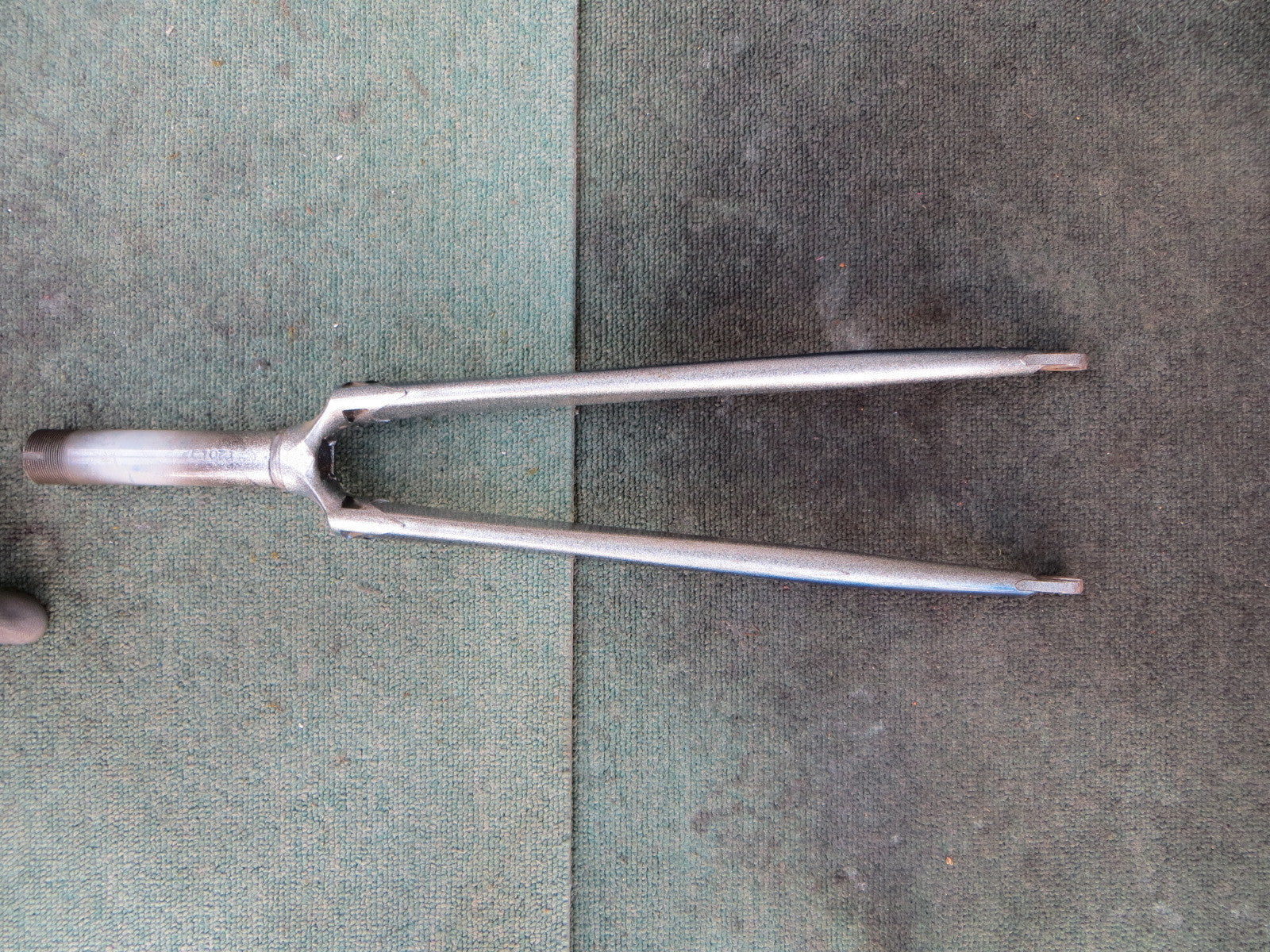 Georama Front Fork 117mm Steering Colum Length /9mm Axle Slot - Image 3