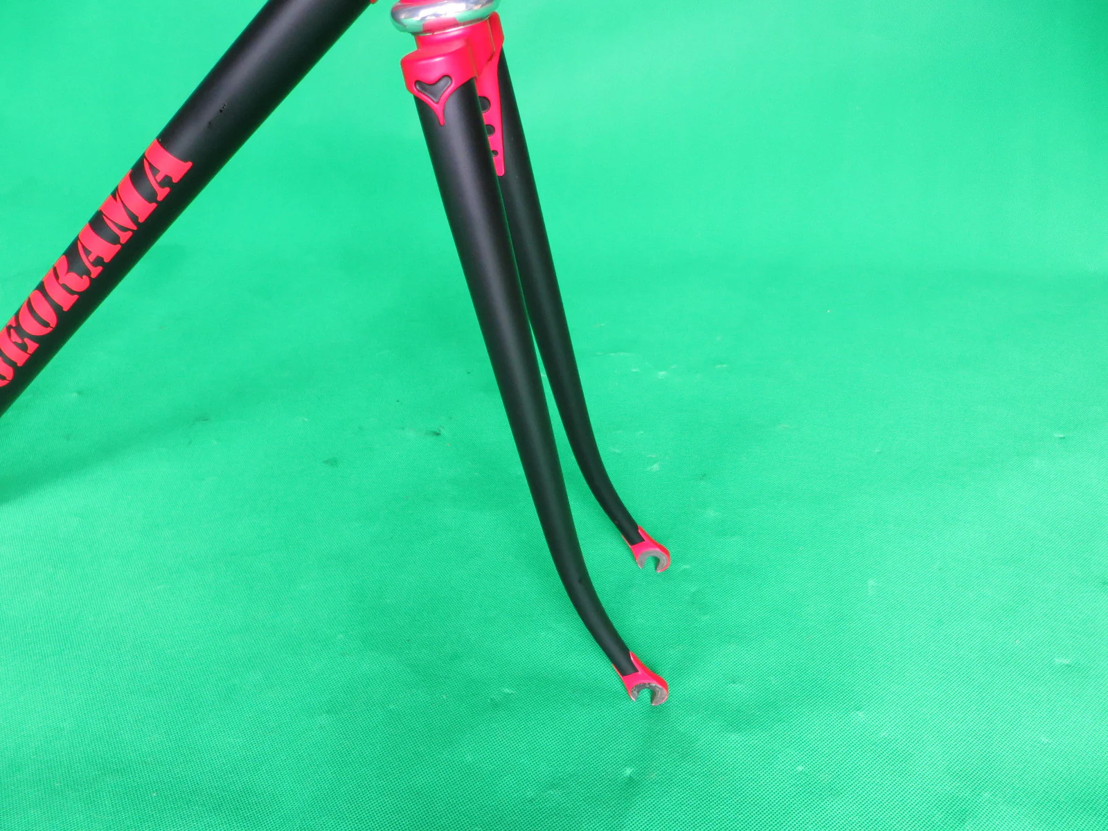 GEORAMA // matte black & red two tone // 49.5cm - Image 10