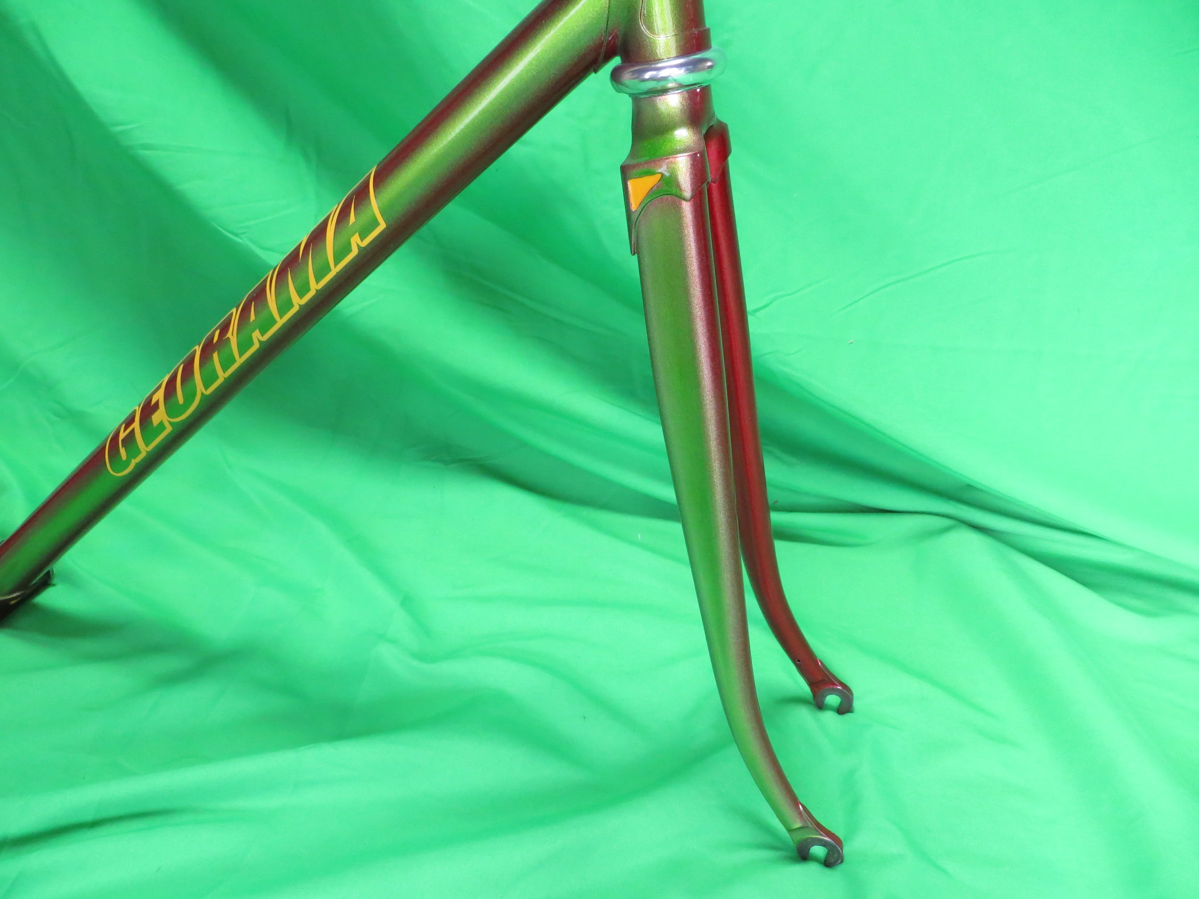 GEORAMA // Red Green Metallic Two Tone // 50cm - Image 10