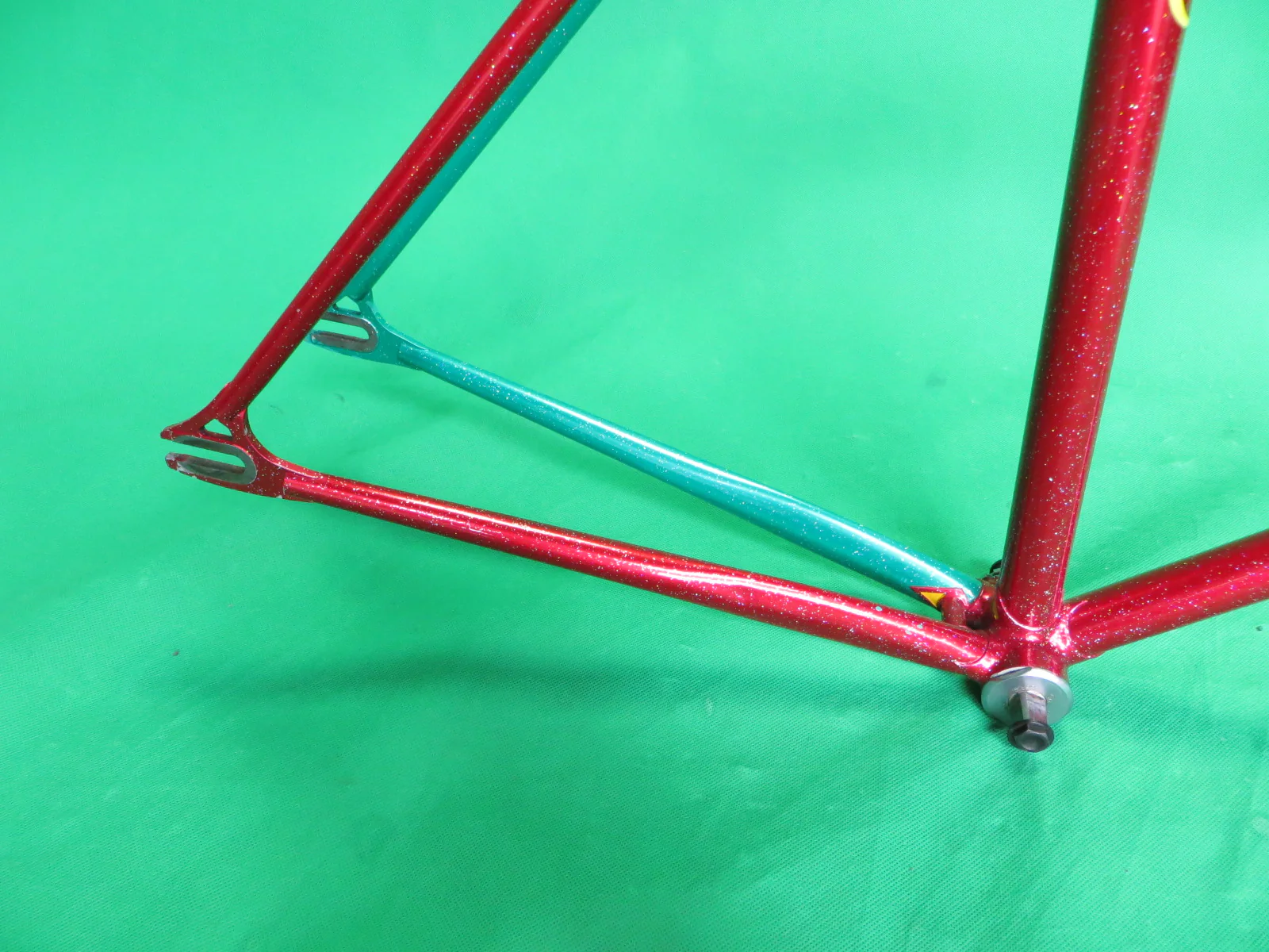 GEORAMA // Red & Green Two Tone + Rainbow Flake // 50.5cm - Image 11