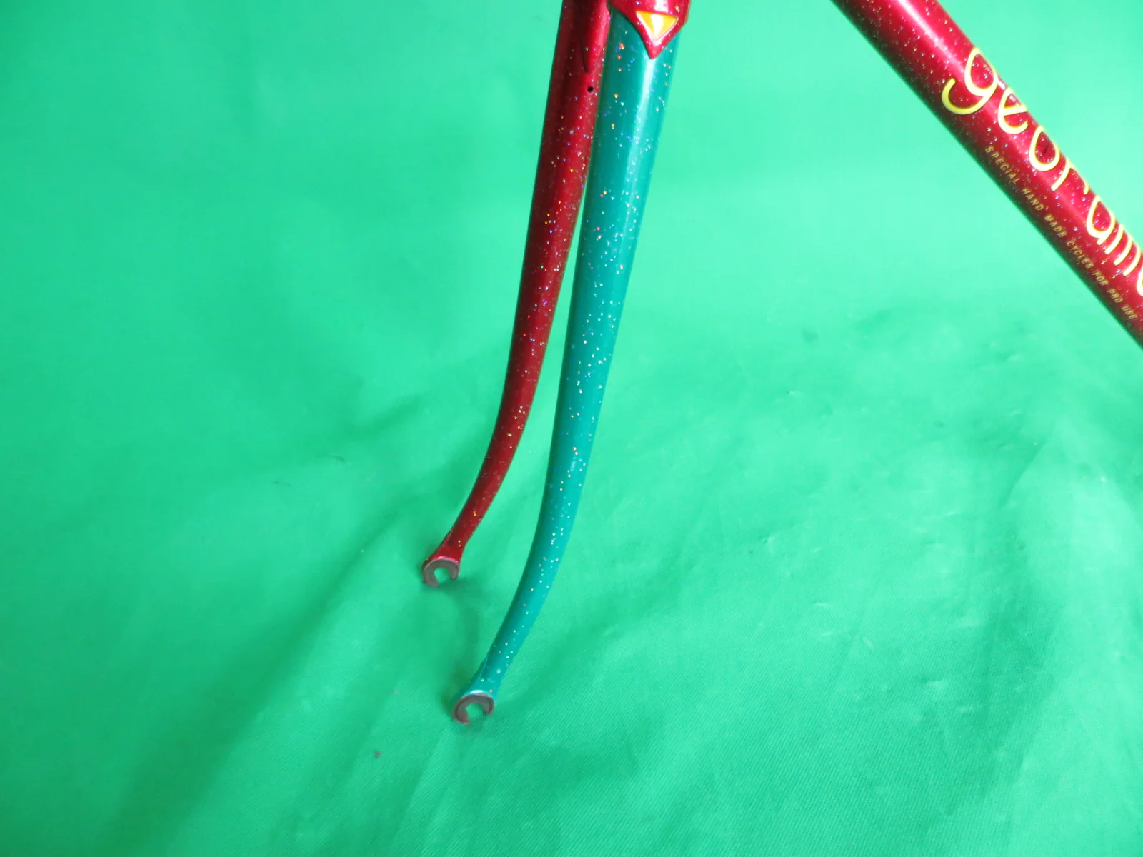 GEORAMA // Red & Green Two Tone + Rainbow Flake // 50.5cm - Image 14