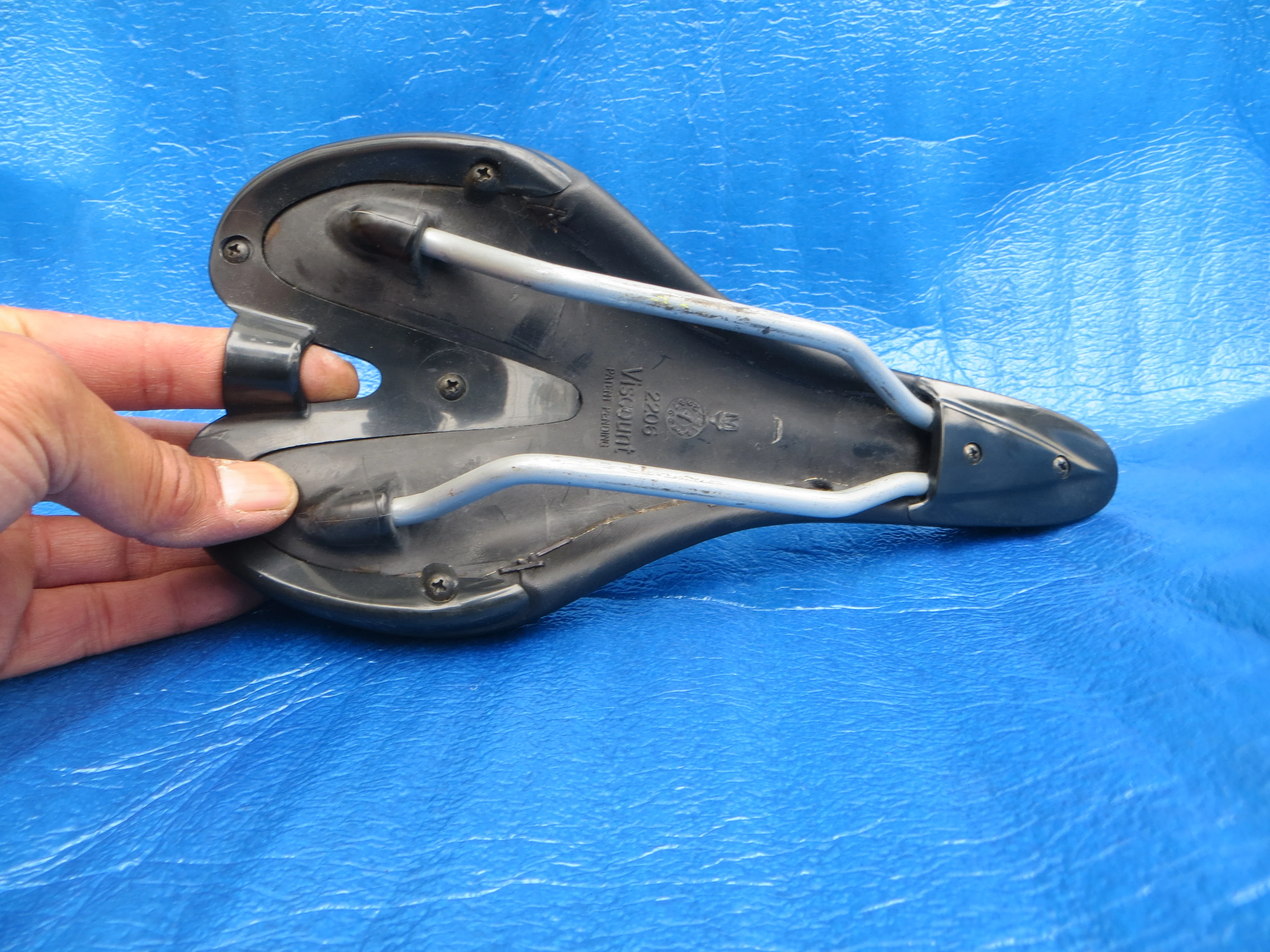 Giant Padded Saddle 44mm Non NJS (25042009) - Image 5