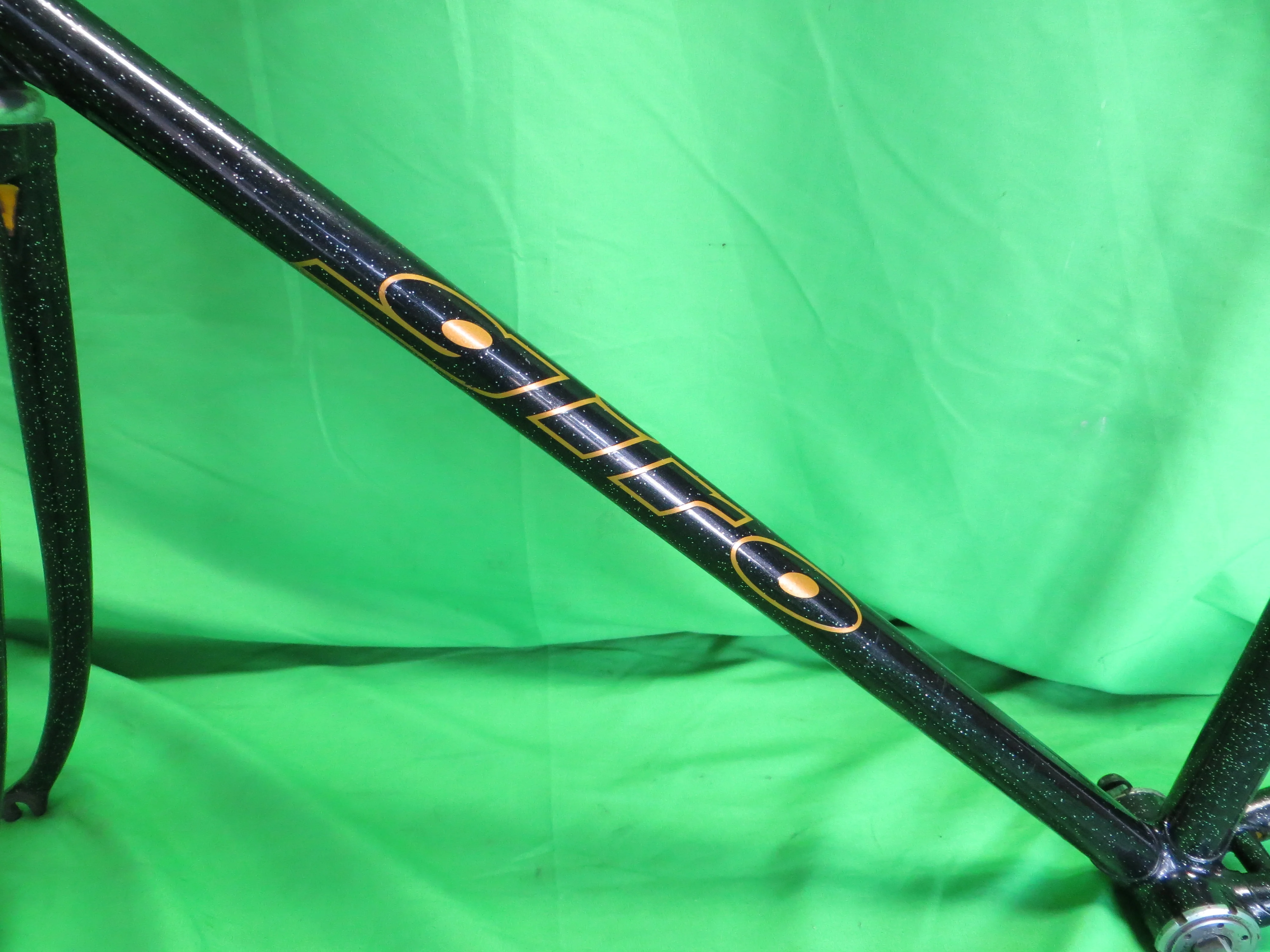 Giro // Black with Silver Flake // 52cm - Image 6
