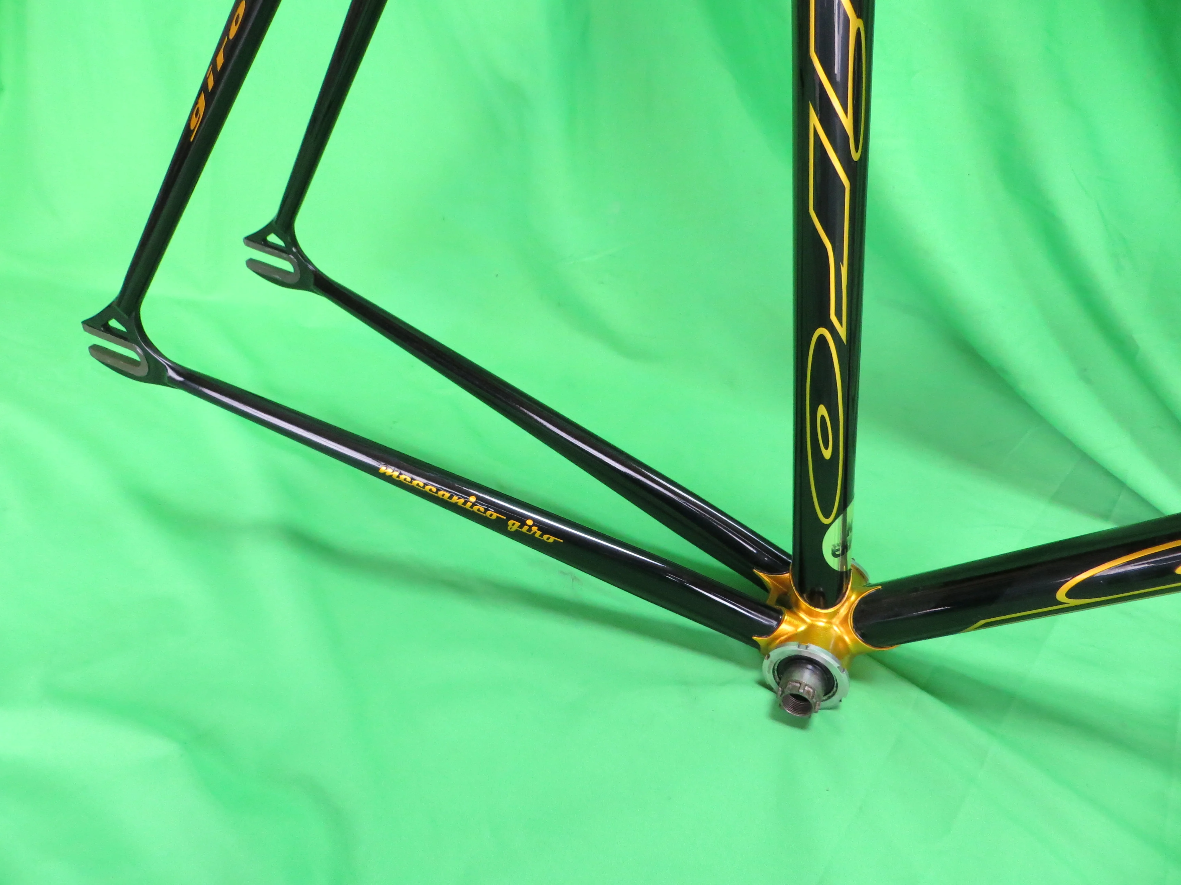 GIRO Columbus Max Fork // Black / Gold Lugs // 55.5cm - Image 14