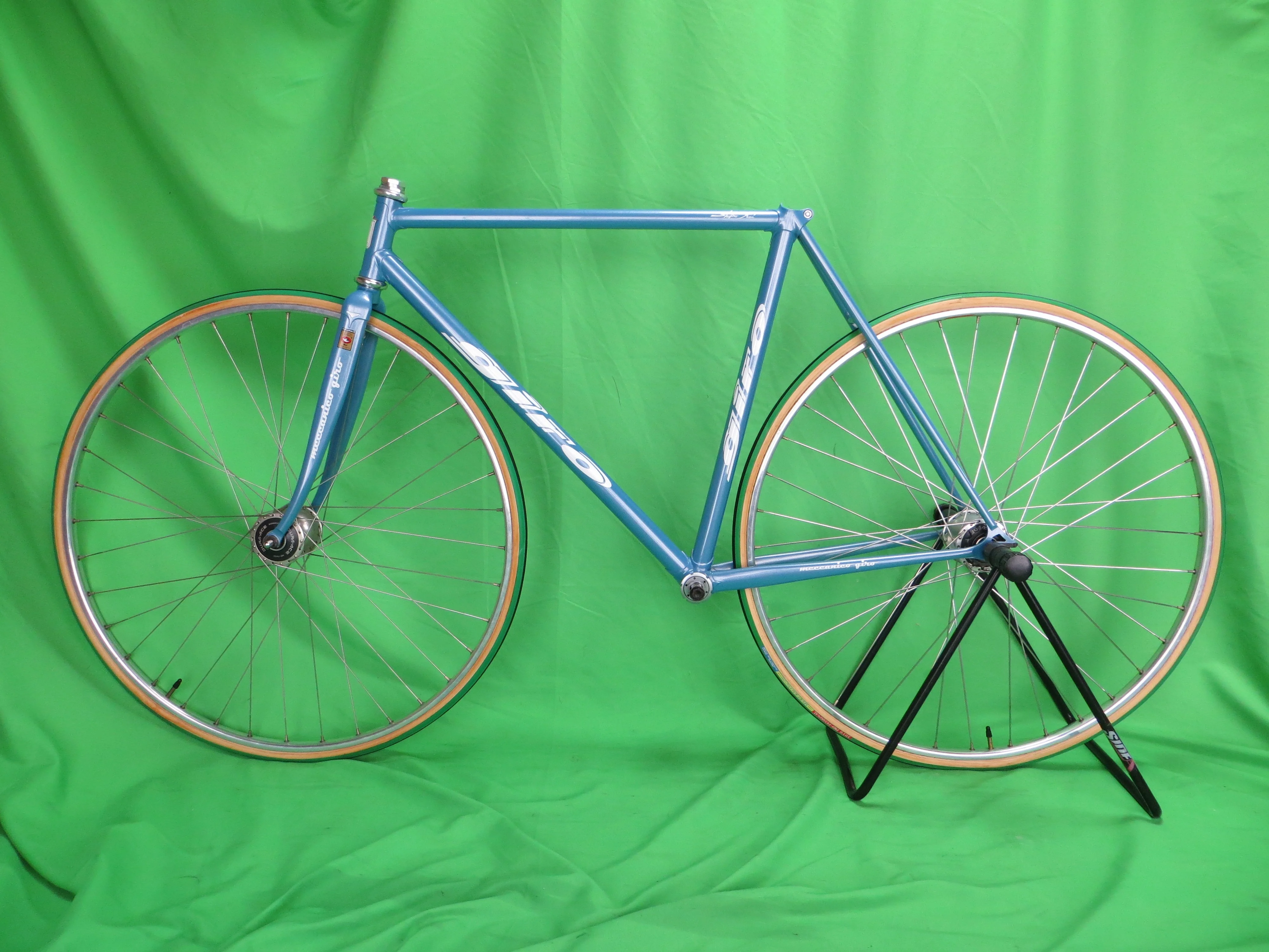 Giro Columbus Max Fork // Bulish Gray with Fine Silver Flake// 51.5cm - Image 16
