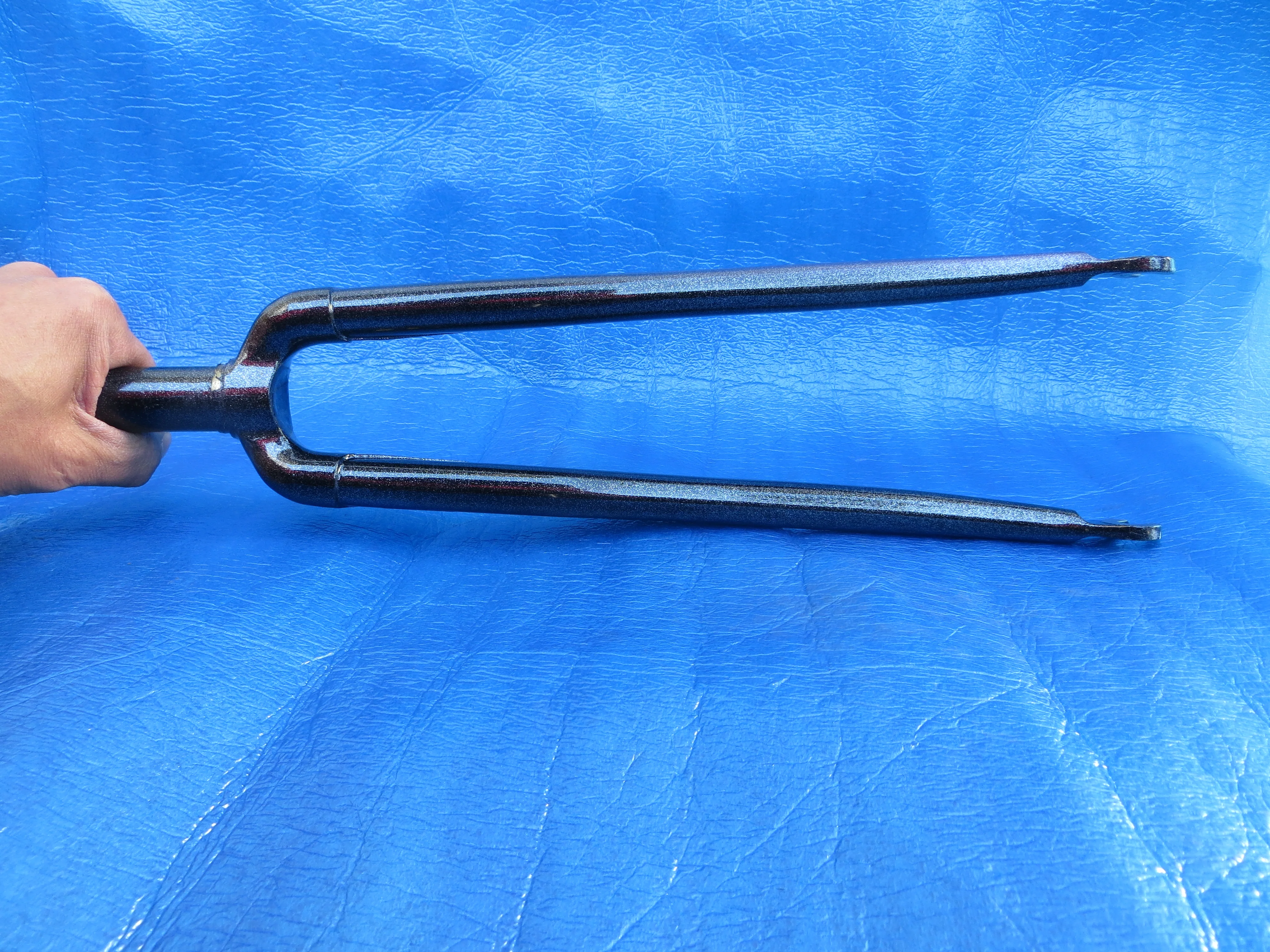 Giro Columbus Max Front Fork 136mm steering Column 9mm Slot /241221 - Image 2
