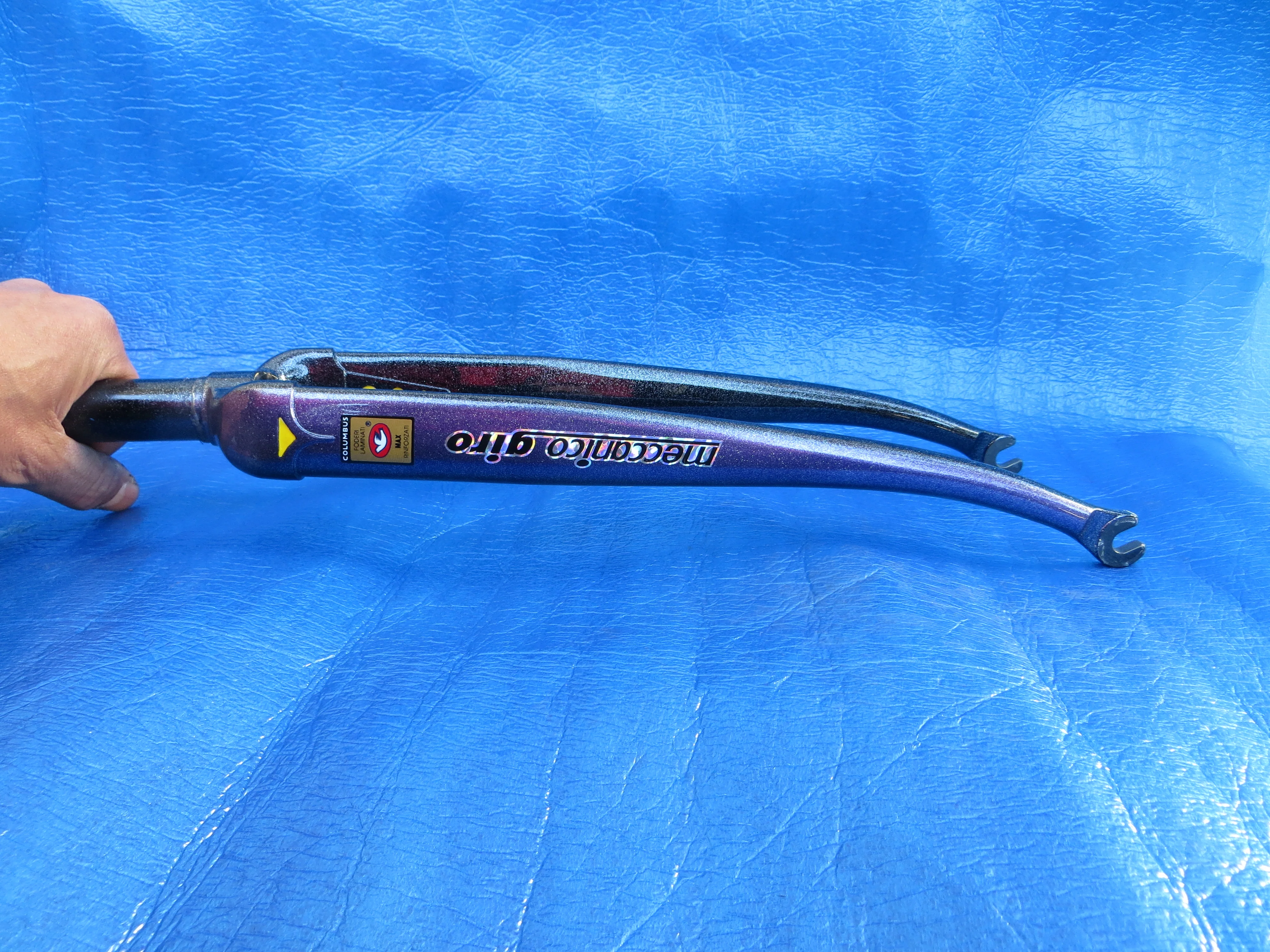 Giro Columbus Max Front Fork 136mm steering Column 9mm Slot /241221 - Image 3
