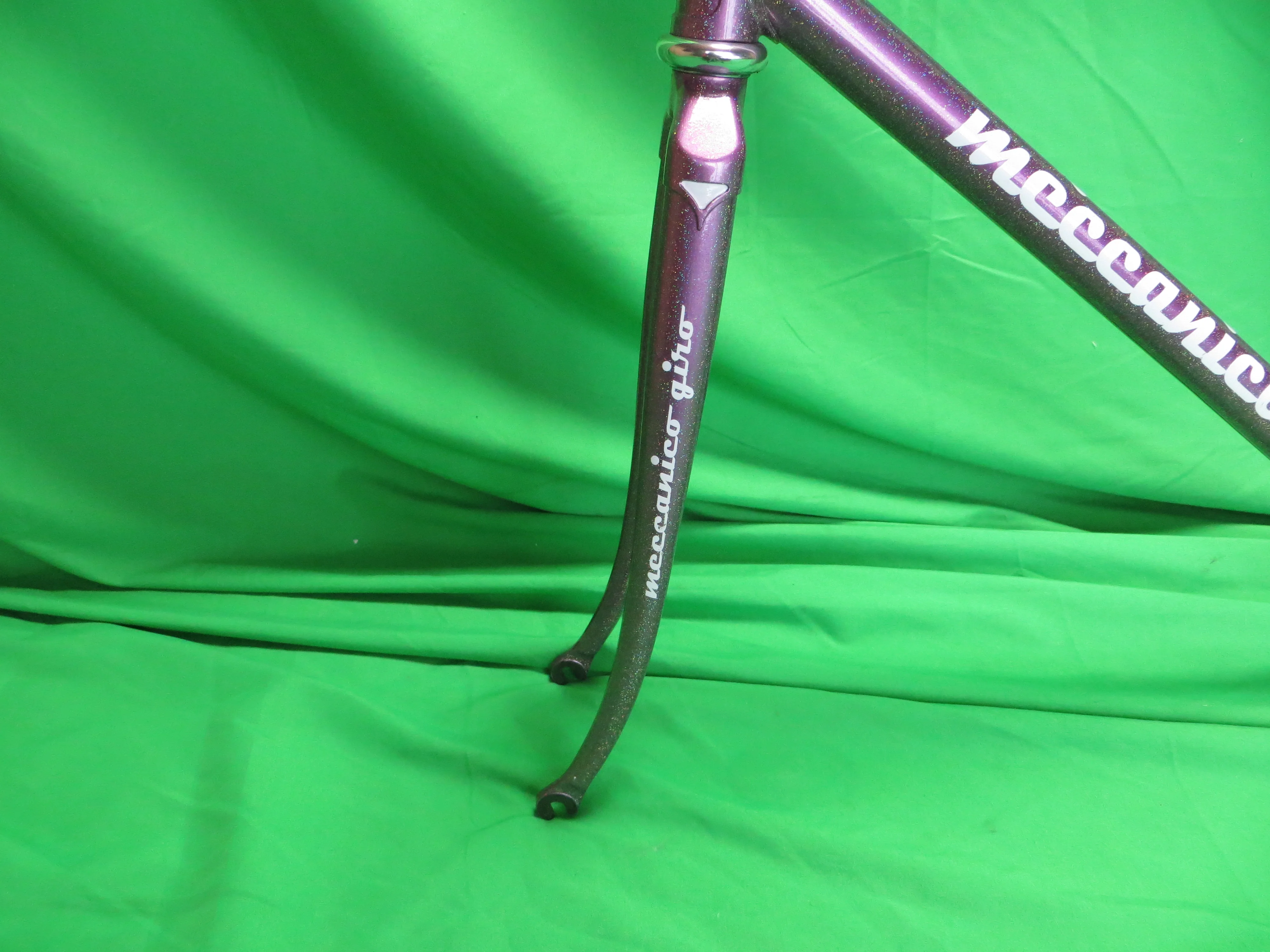 GIRO // Light Purple Metallic with Super Rainbow Fine Flake // 51.5cm - Image 3