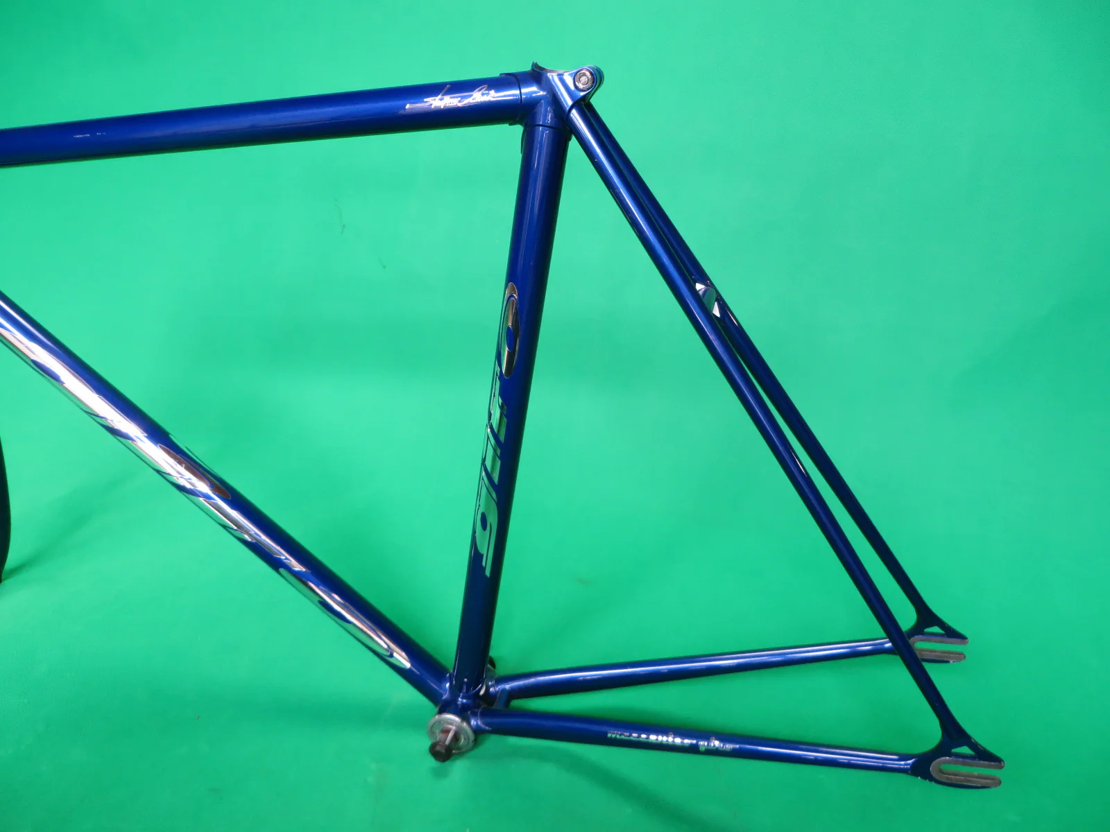 GIRO // Purplish Dark Blue Metallic  // 53.5cm - Image 8