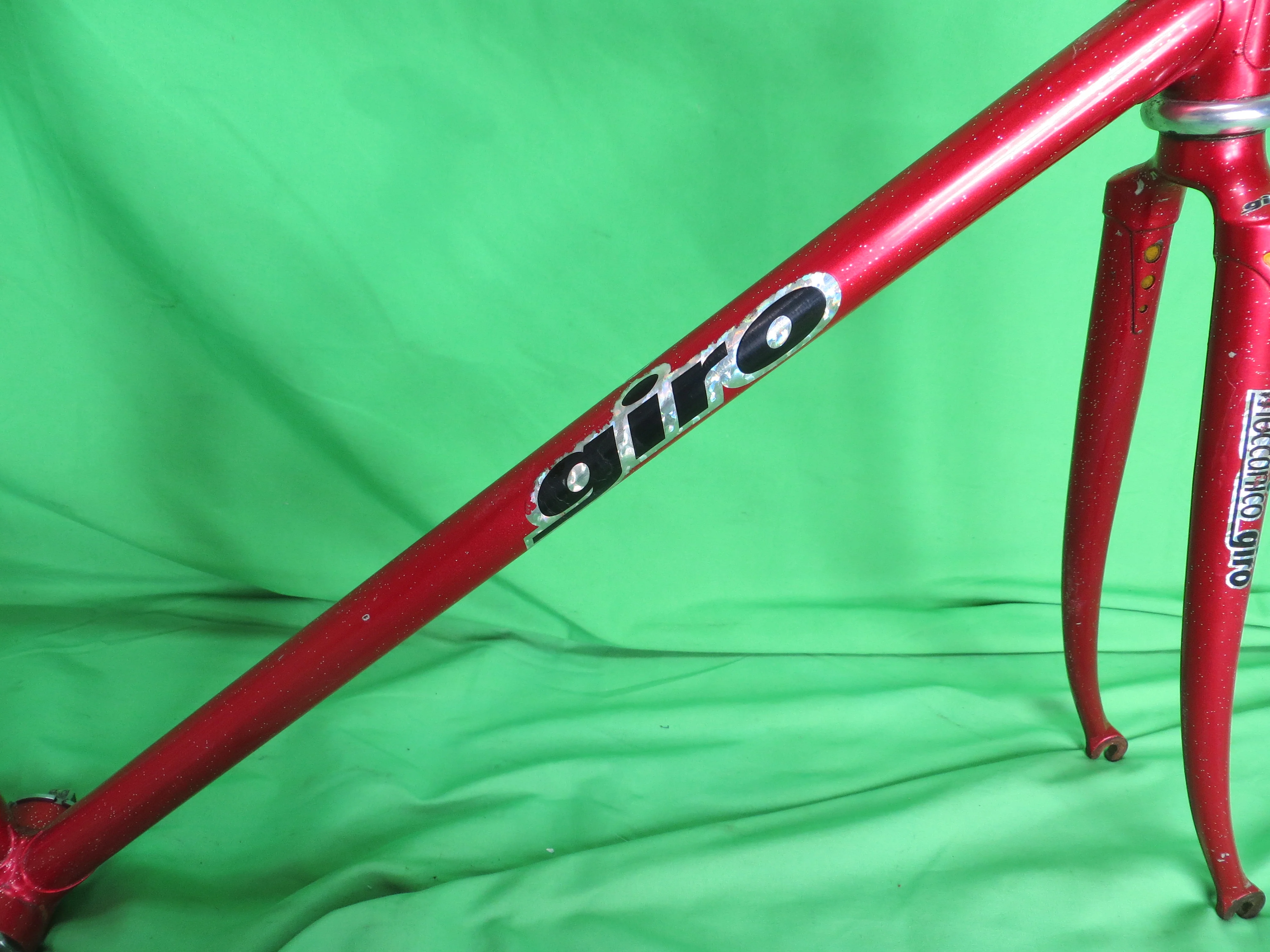 Giro // Red with Silver Flake // 51.5cm - Image 13