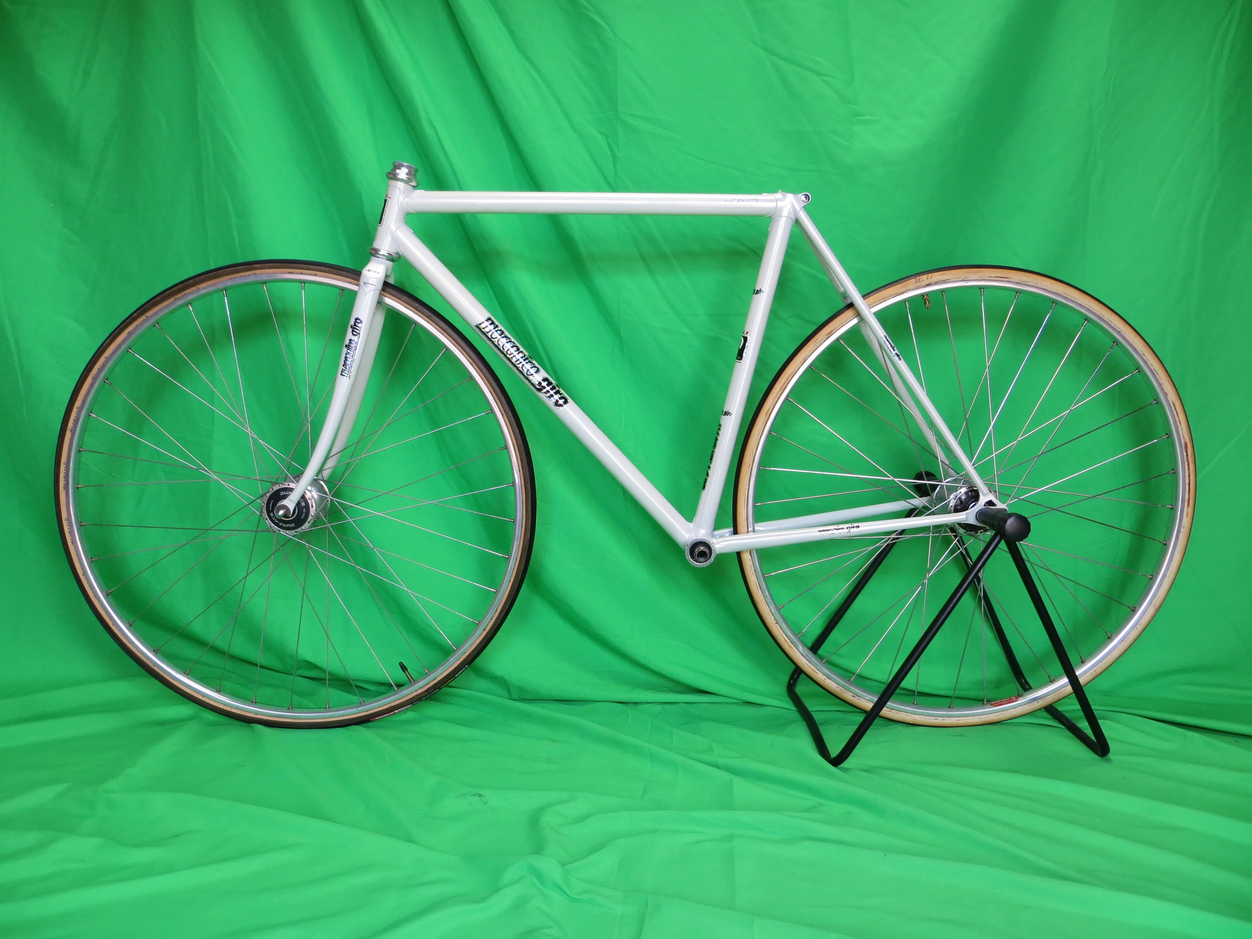 GIRO // White // 50cm - Image 16