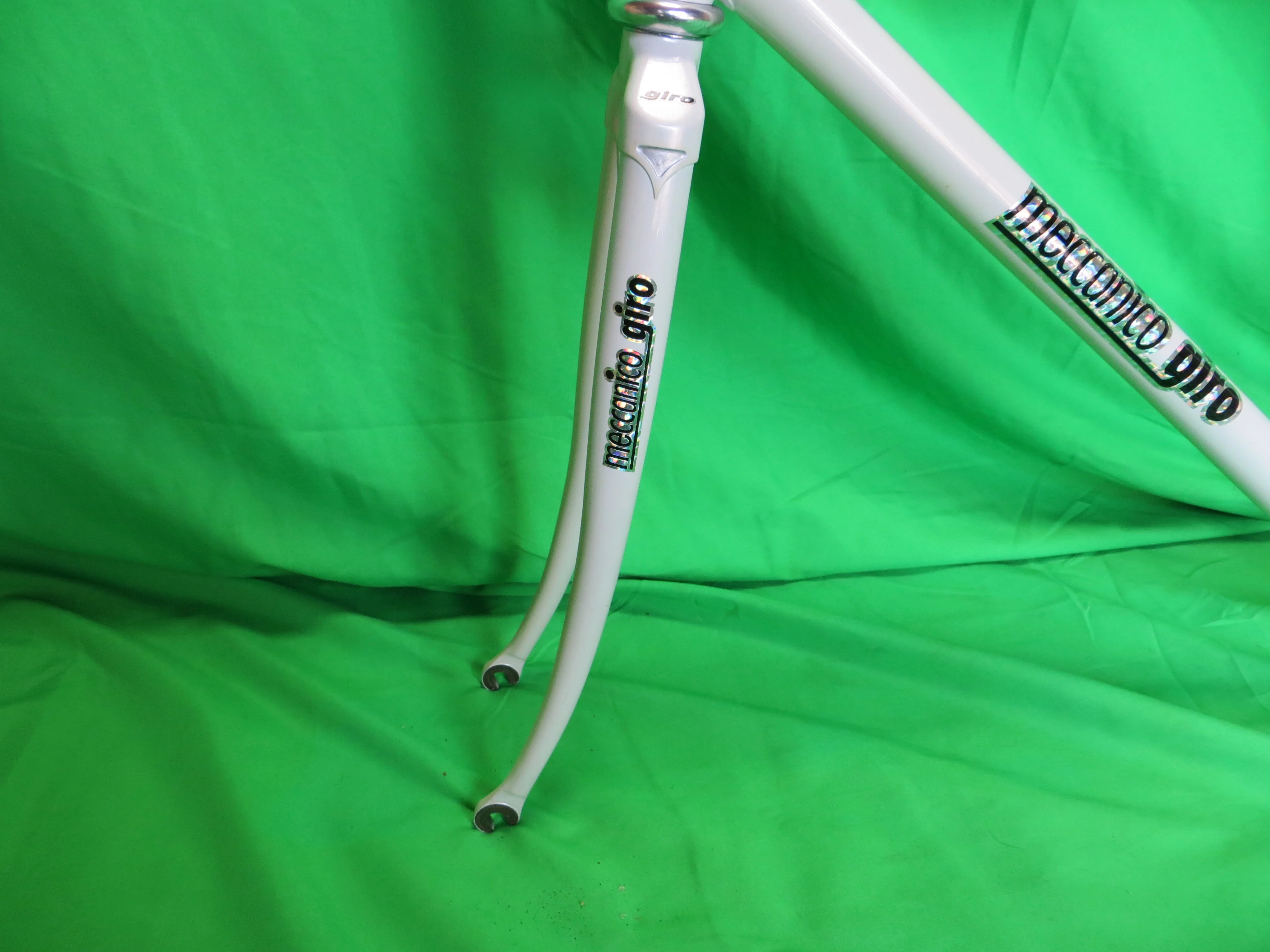 GIRO // White // 50cm - Image 3