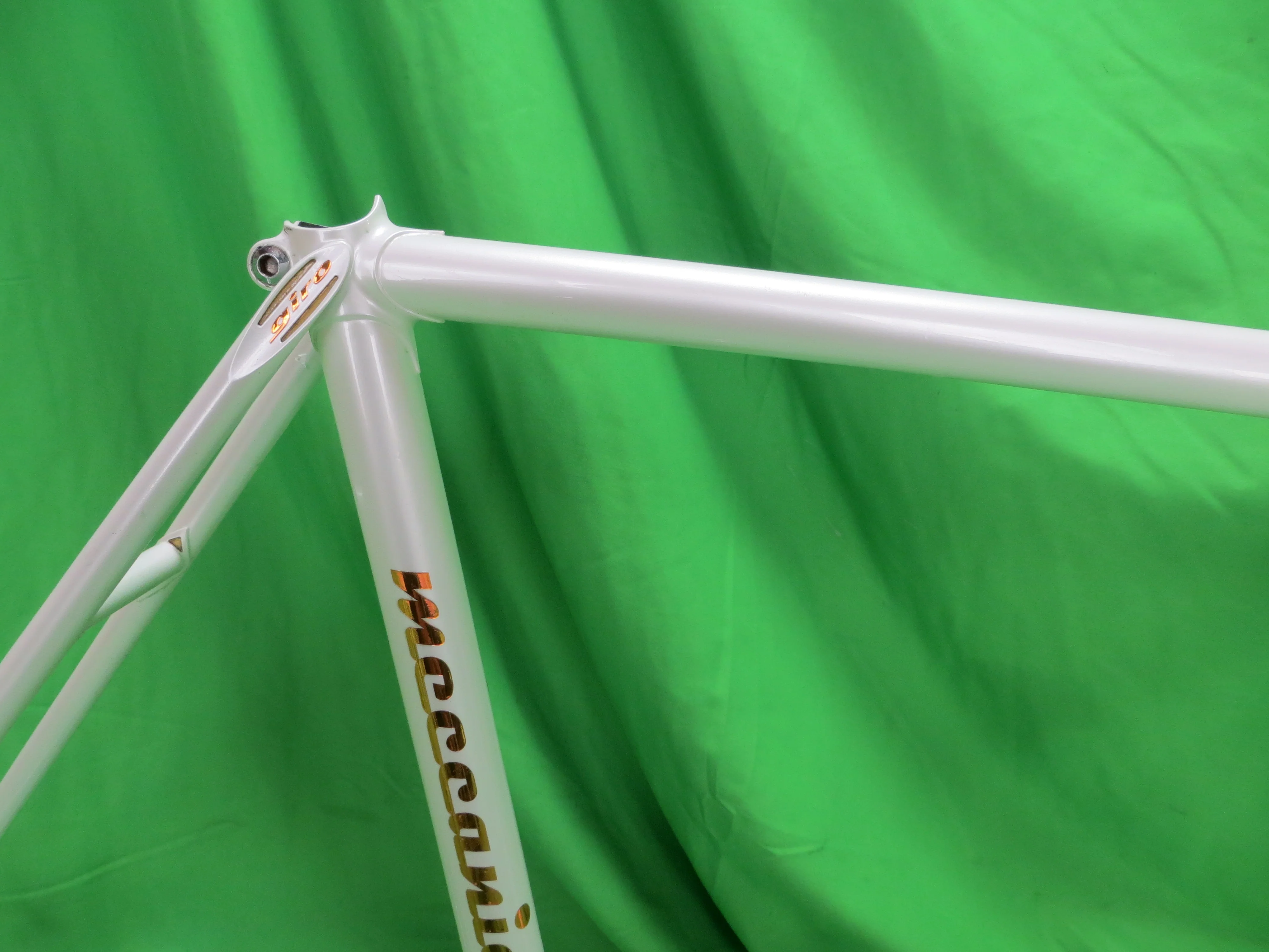 Giro // White // 51.5cm - Image 12
