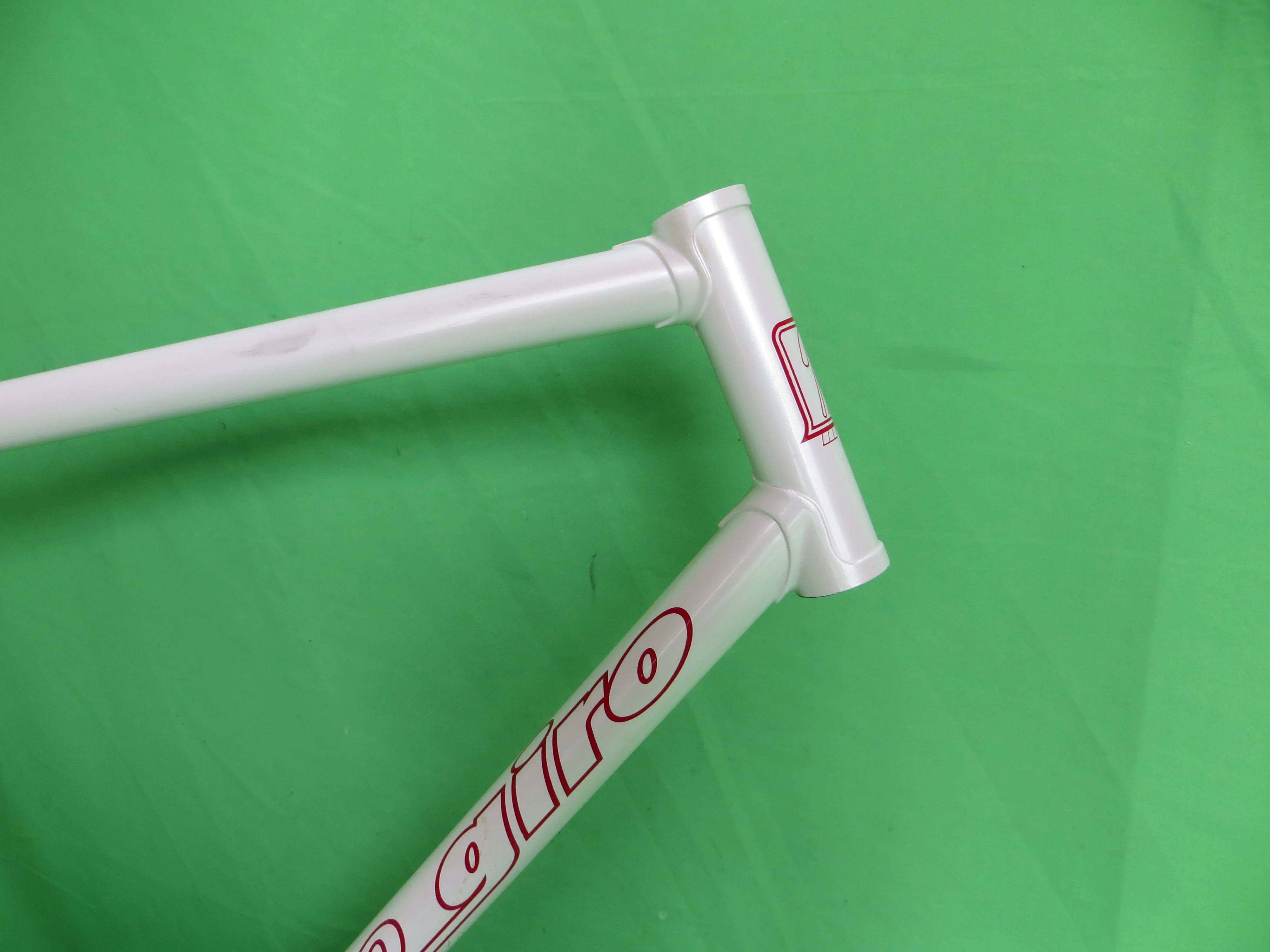 Giro // White // 52cm // For Repairs /260422 - Image 8