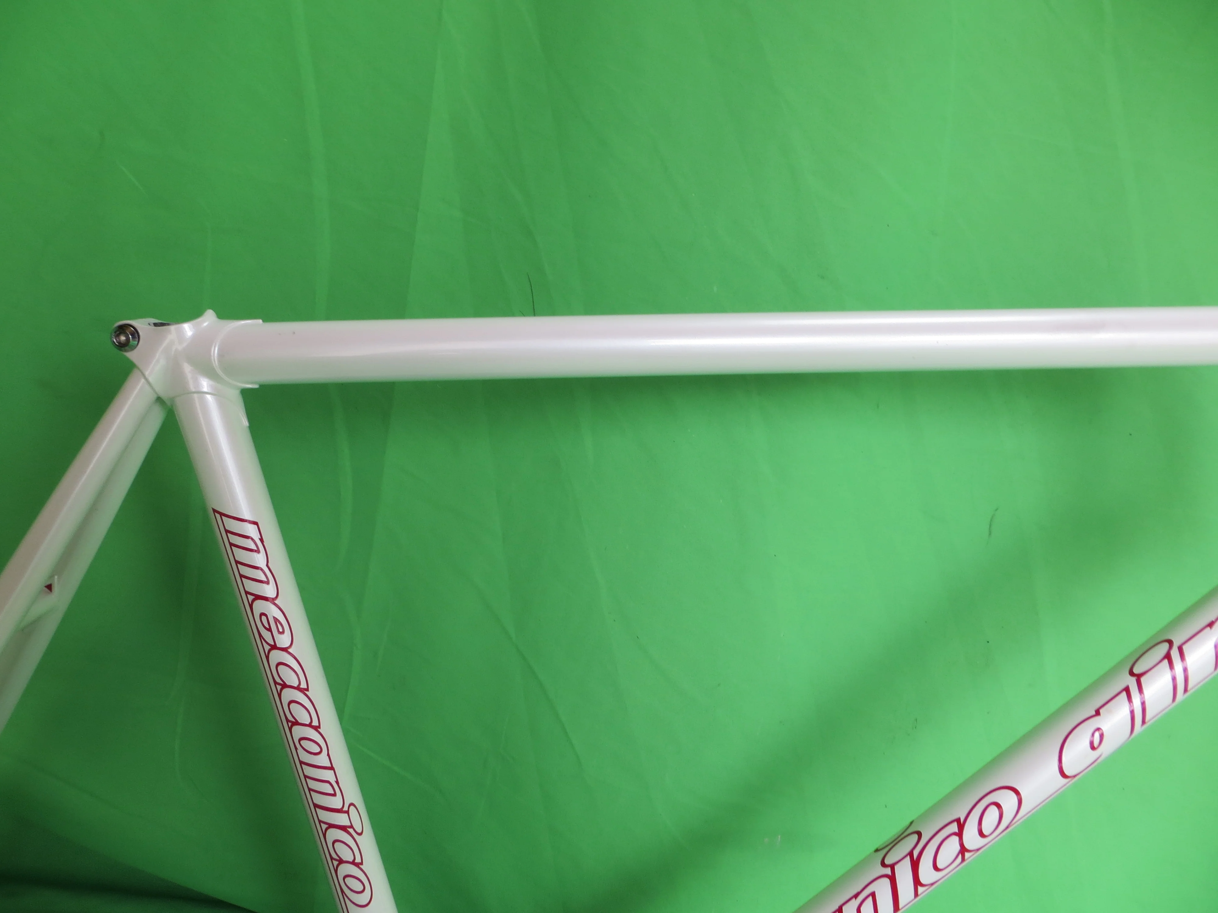 Giro // White // 52cm // For Repairs /260422 - Image 9