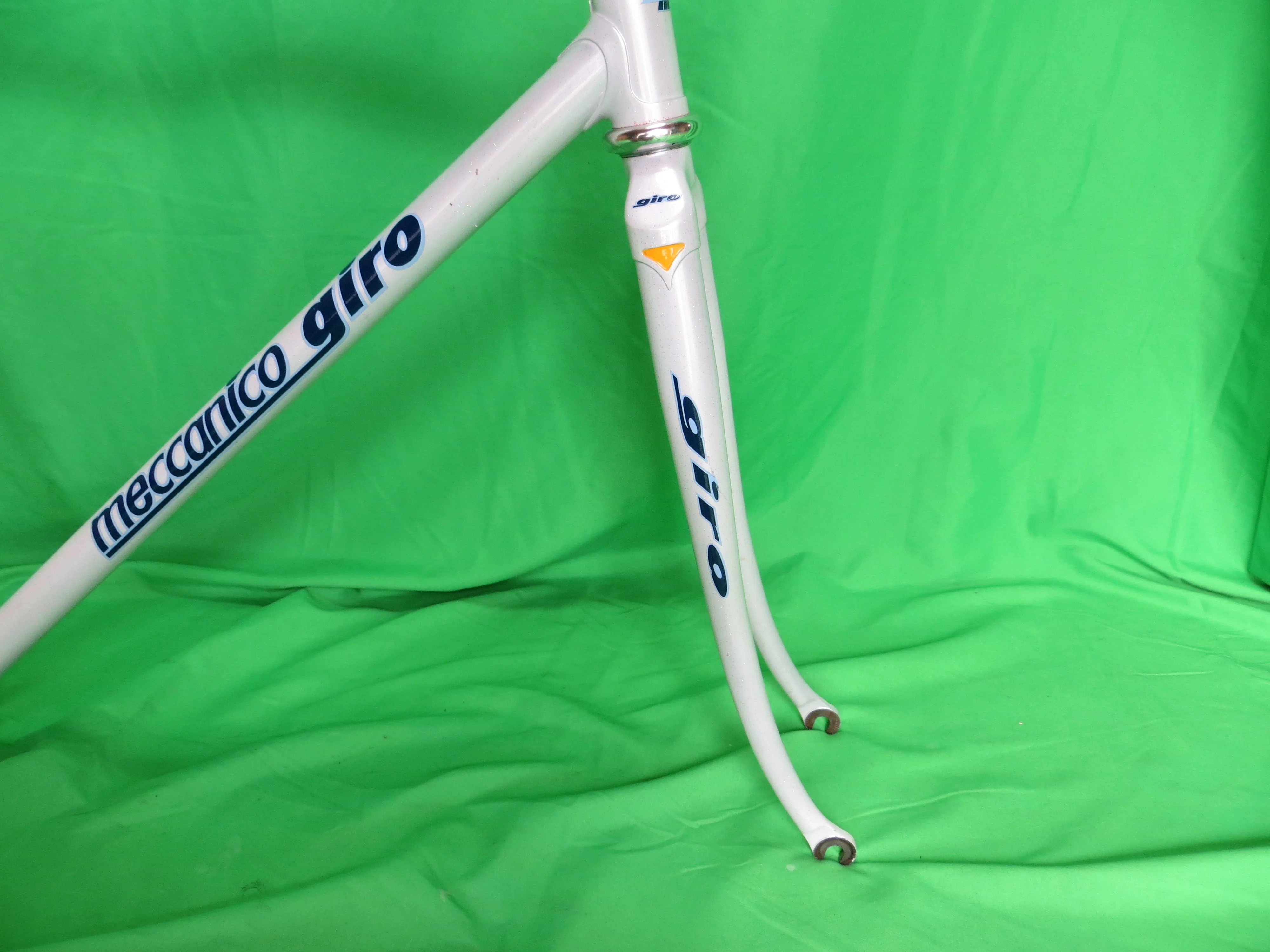 GIRO // White with Rainbow Flake // 53.5cm - Image 10