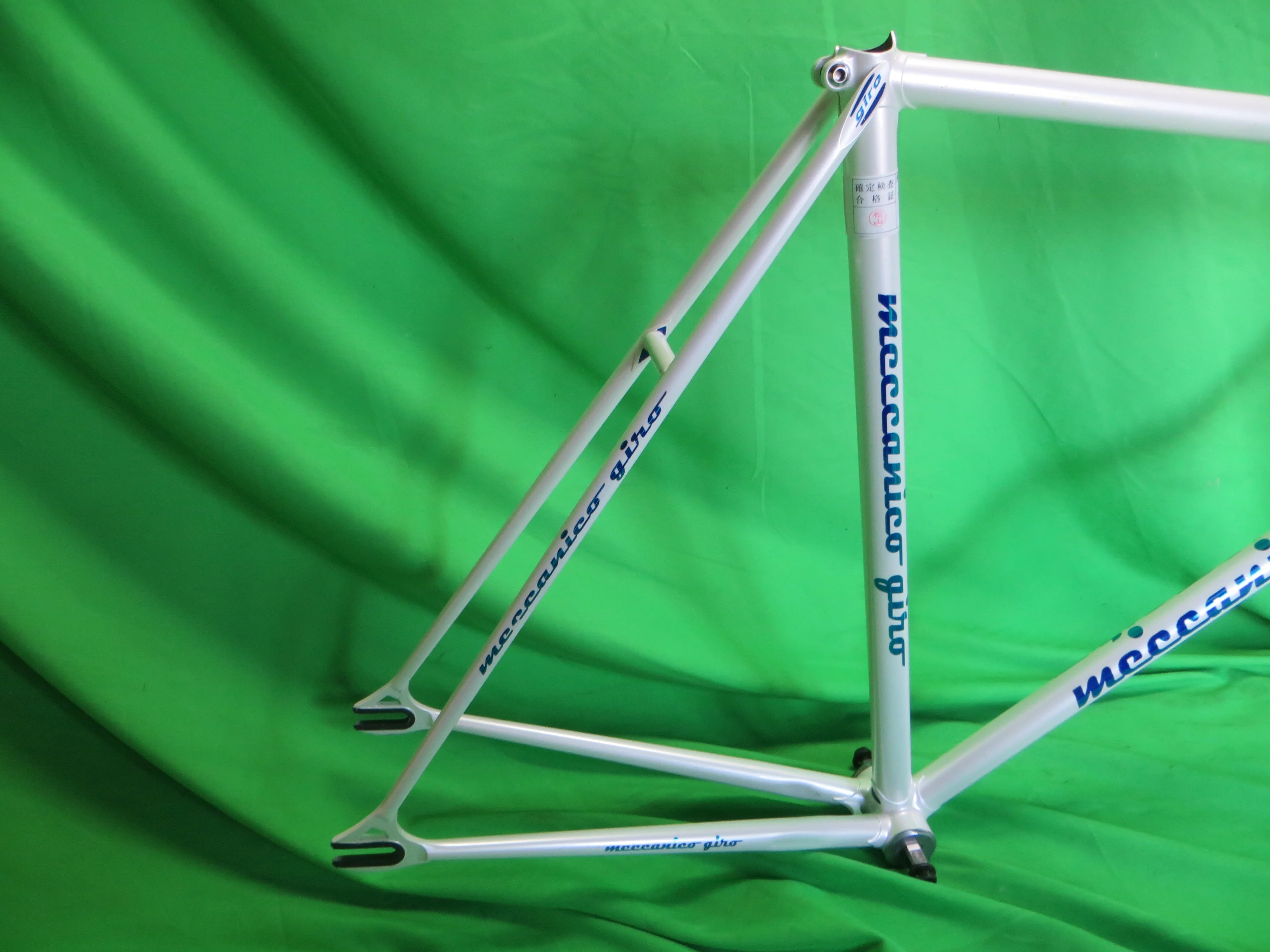 Giro // White // 56cm - Image 17
