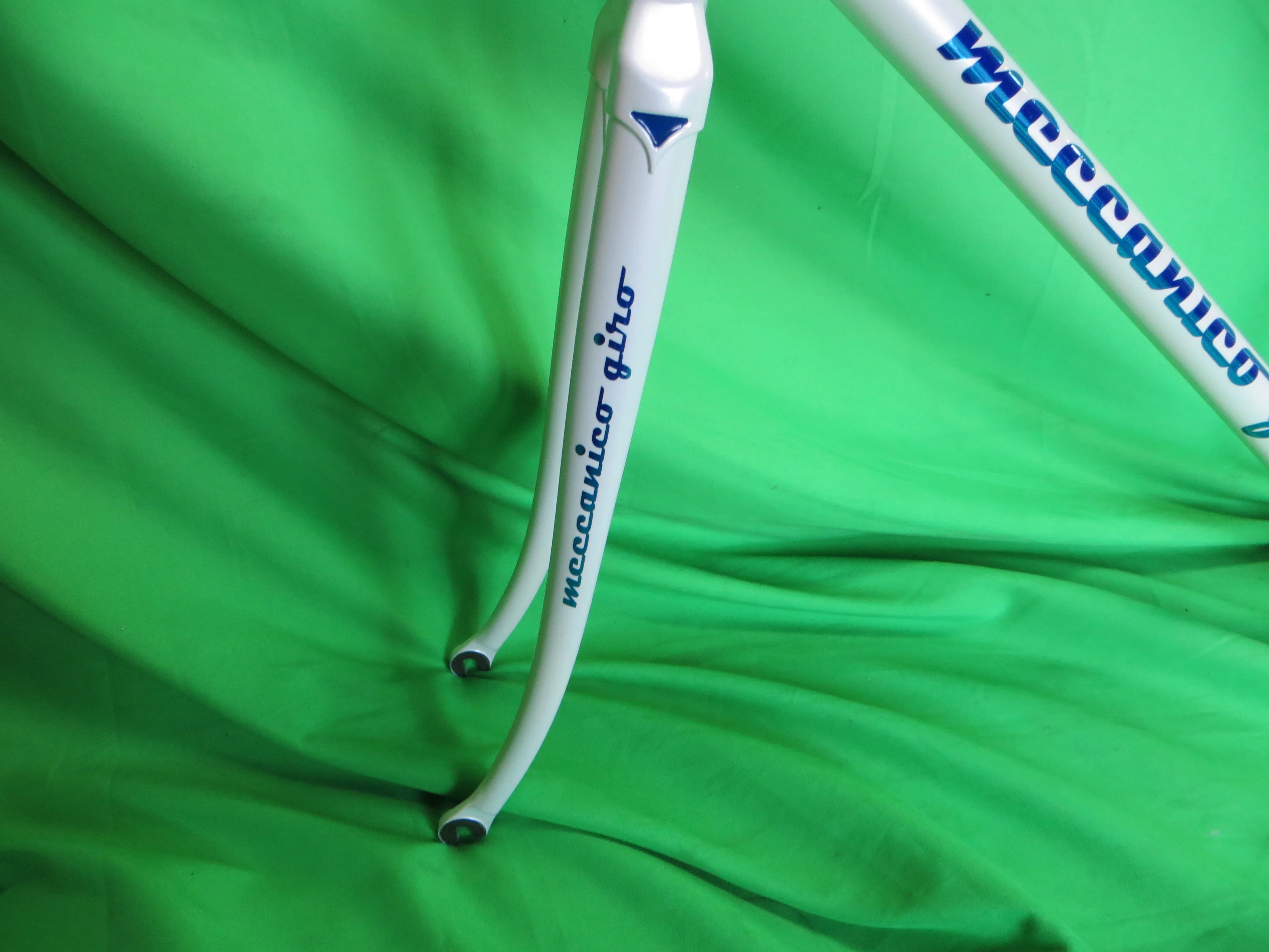 Giro // White // 56cm - Image 3