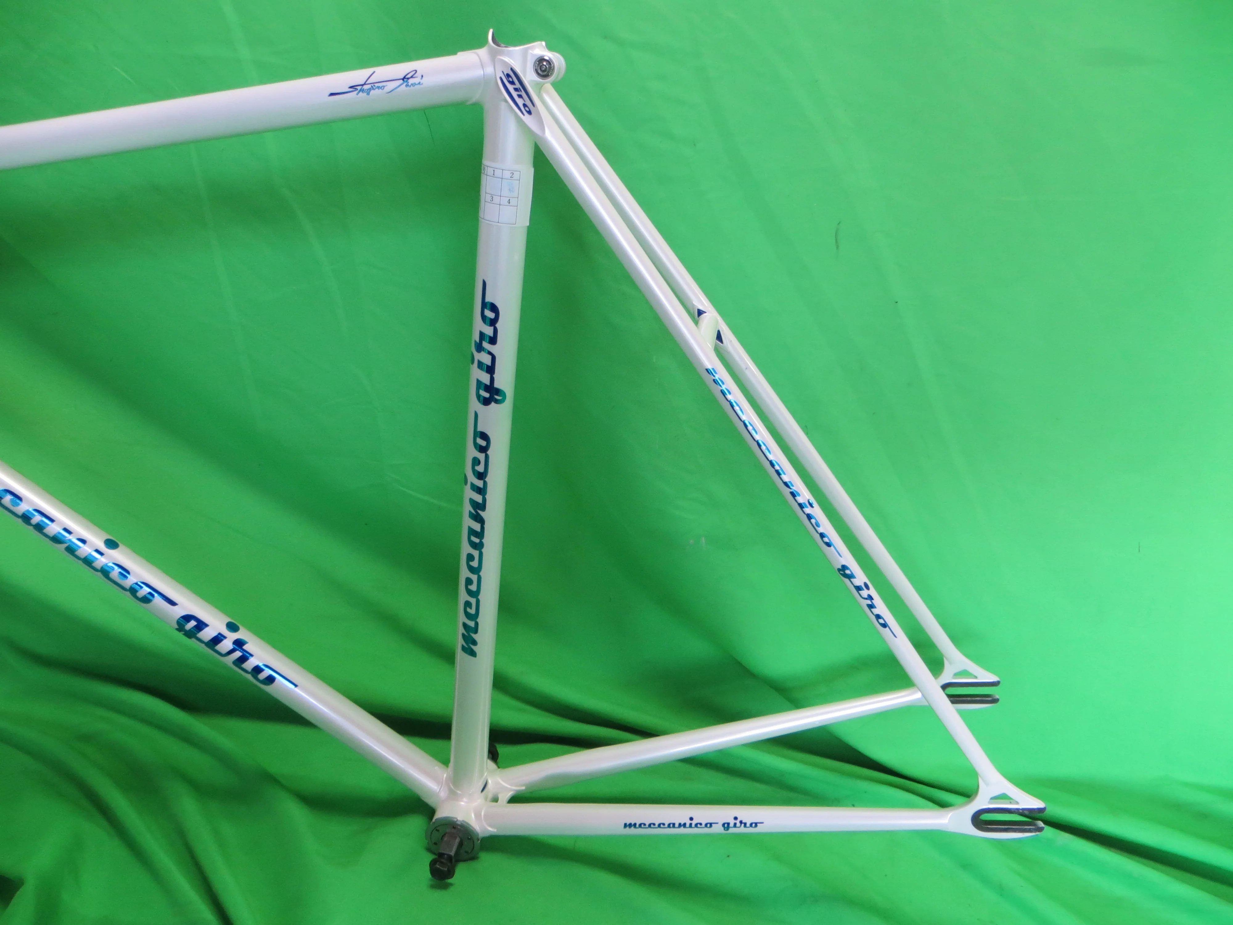 Giro // White // 56cm - Image 8