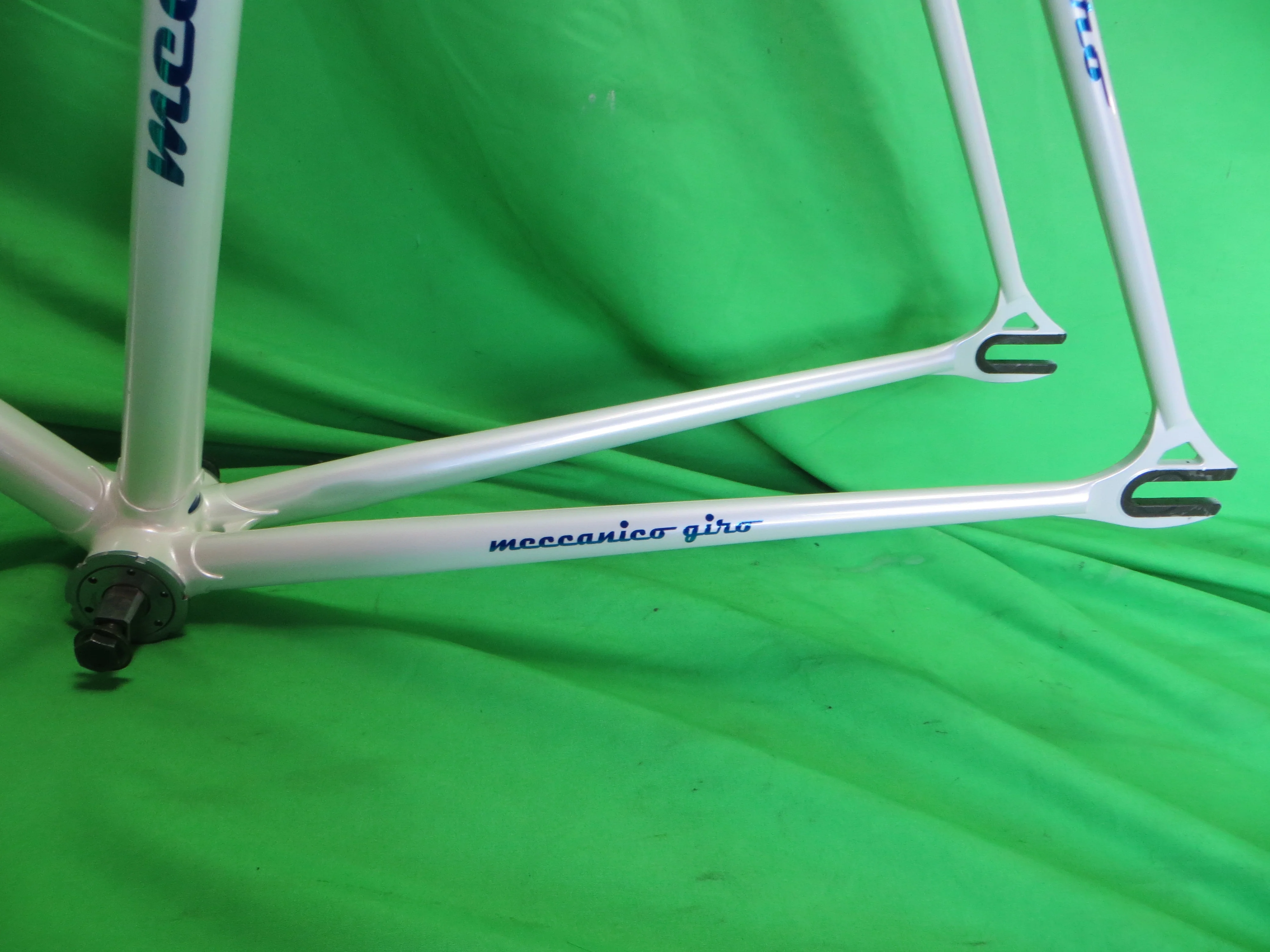Giro // White // 56cm - Image 9