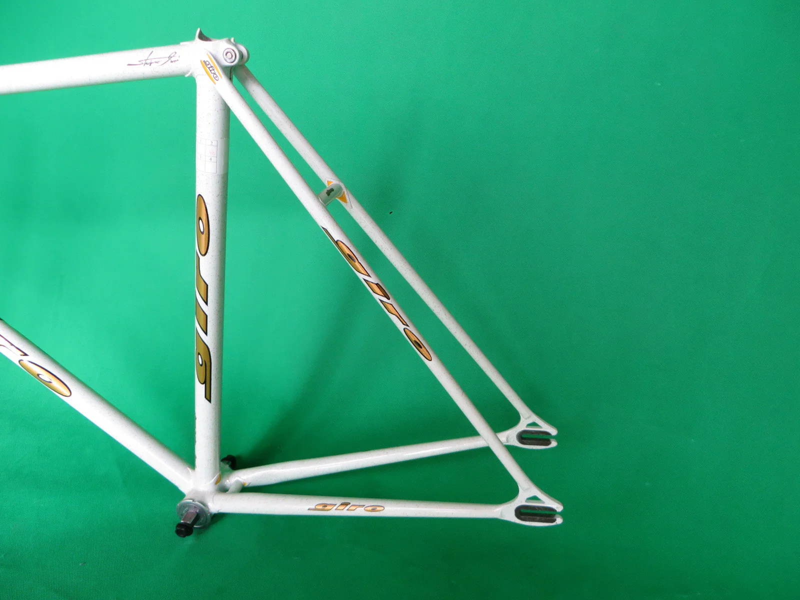 Giro White/Gold Flake {52cm} - Image 11