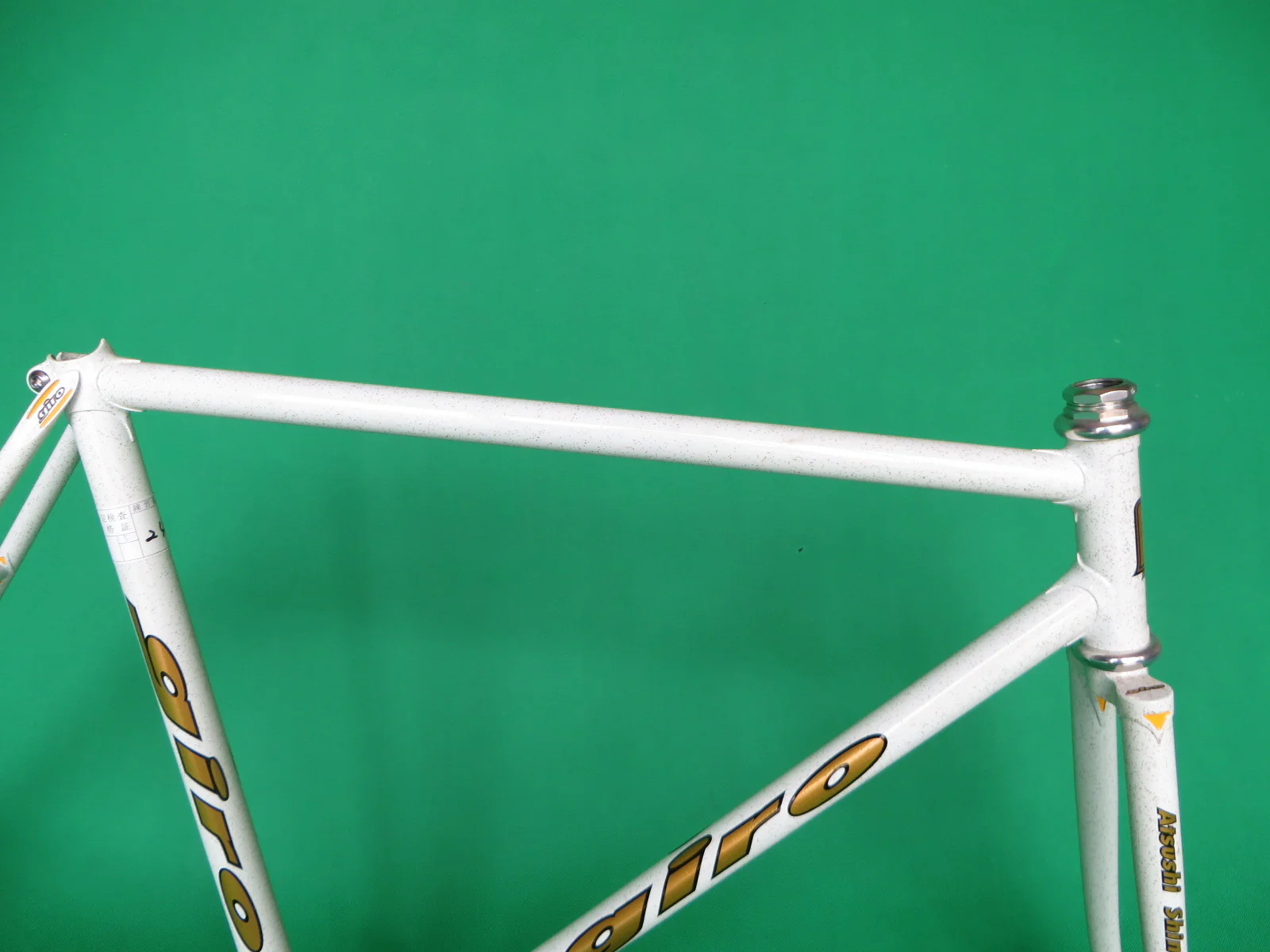 Giro White/Gold Flake {52cm} - Image 3