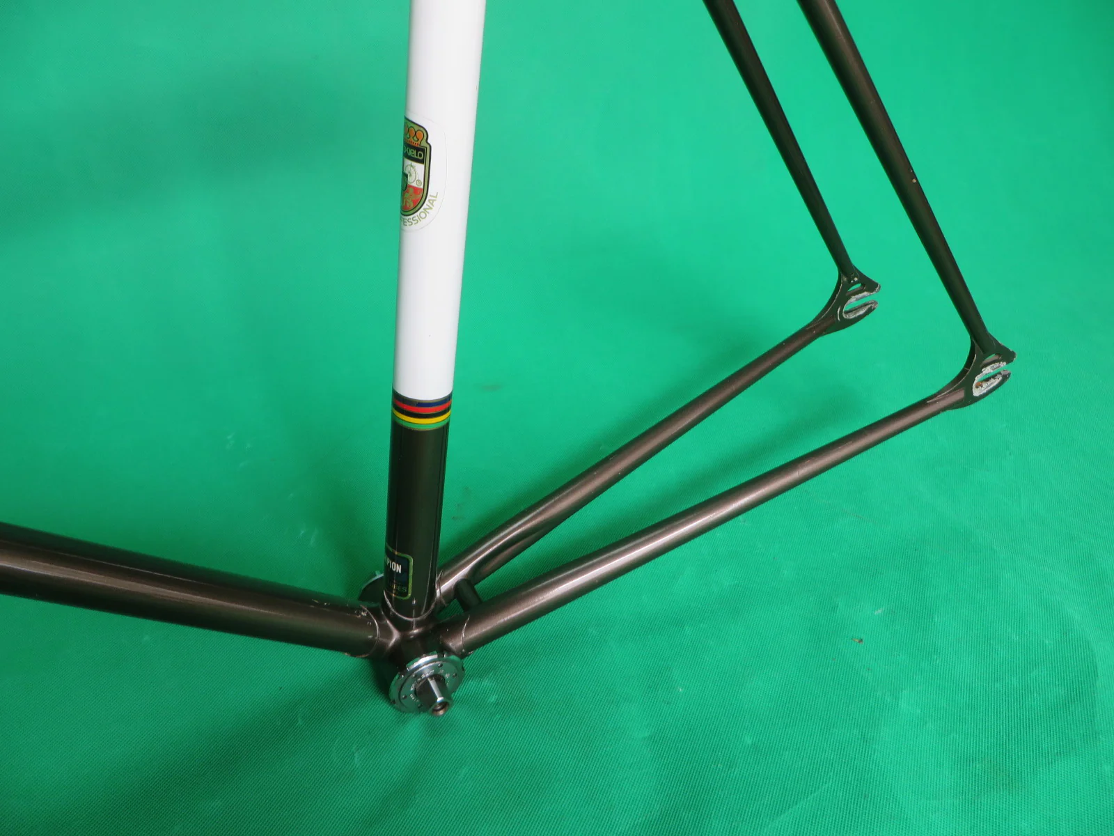 Grand Velo // Bridgestone // Grayish bronze // White Two Tone // Tange No.1 // 50.5cm - Image 7