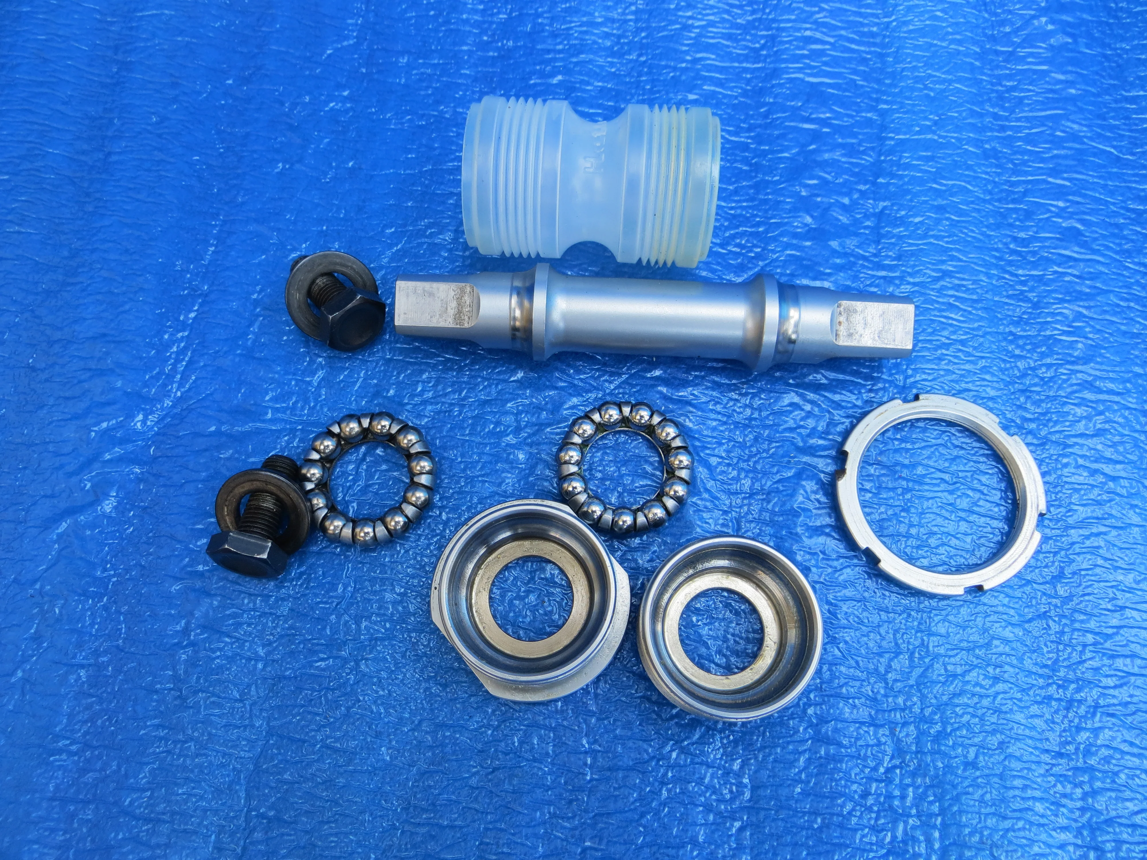 Hatta R9400 NJS Bottom Bracket 68mm-109mm ISO English (26041922) - Image 2