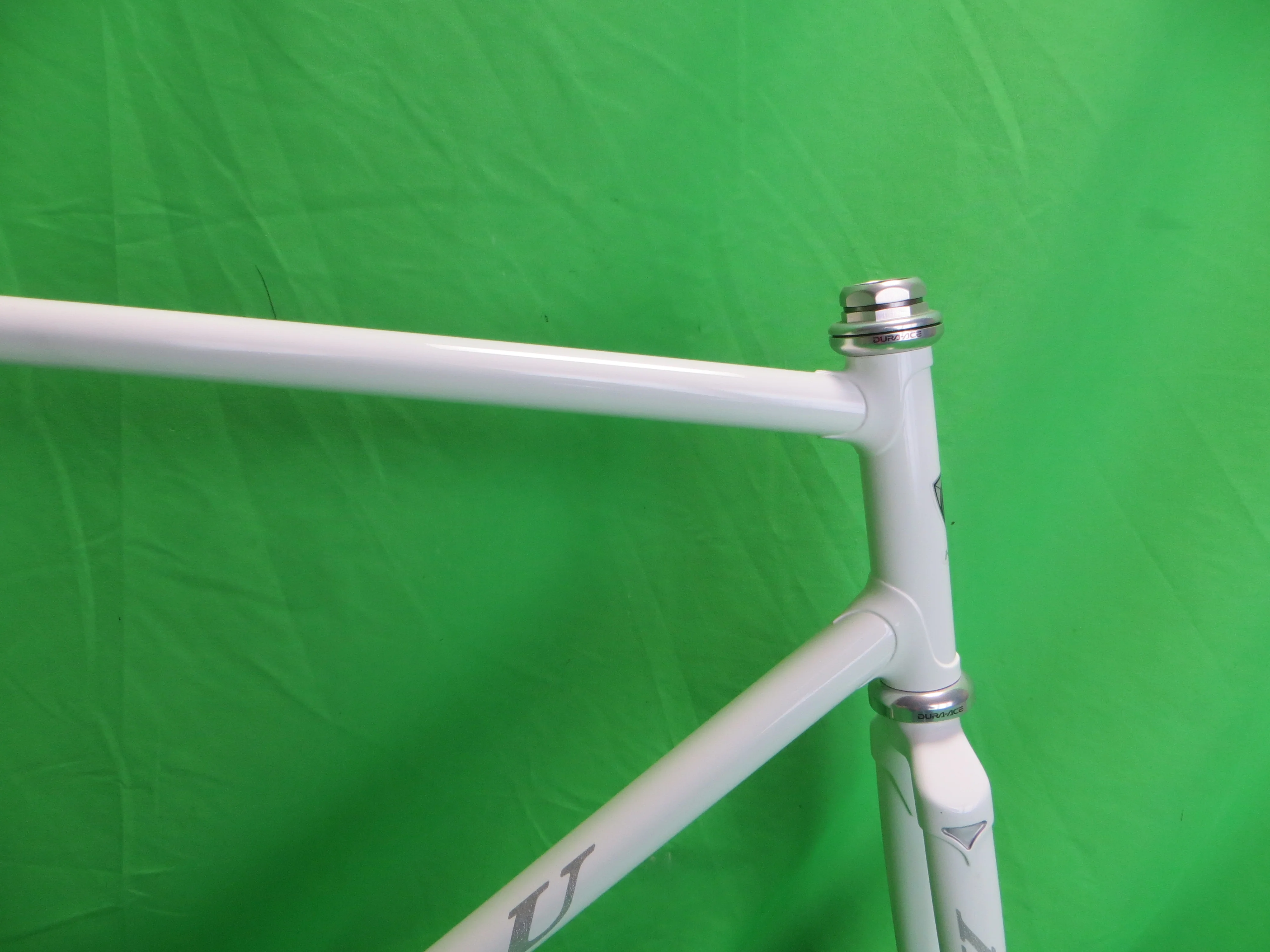 Hiko // White // 55.5cm - Image 11