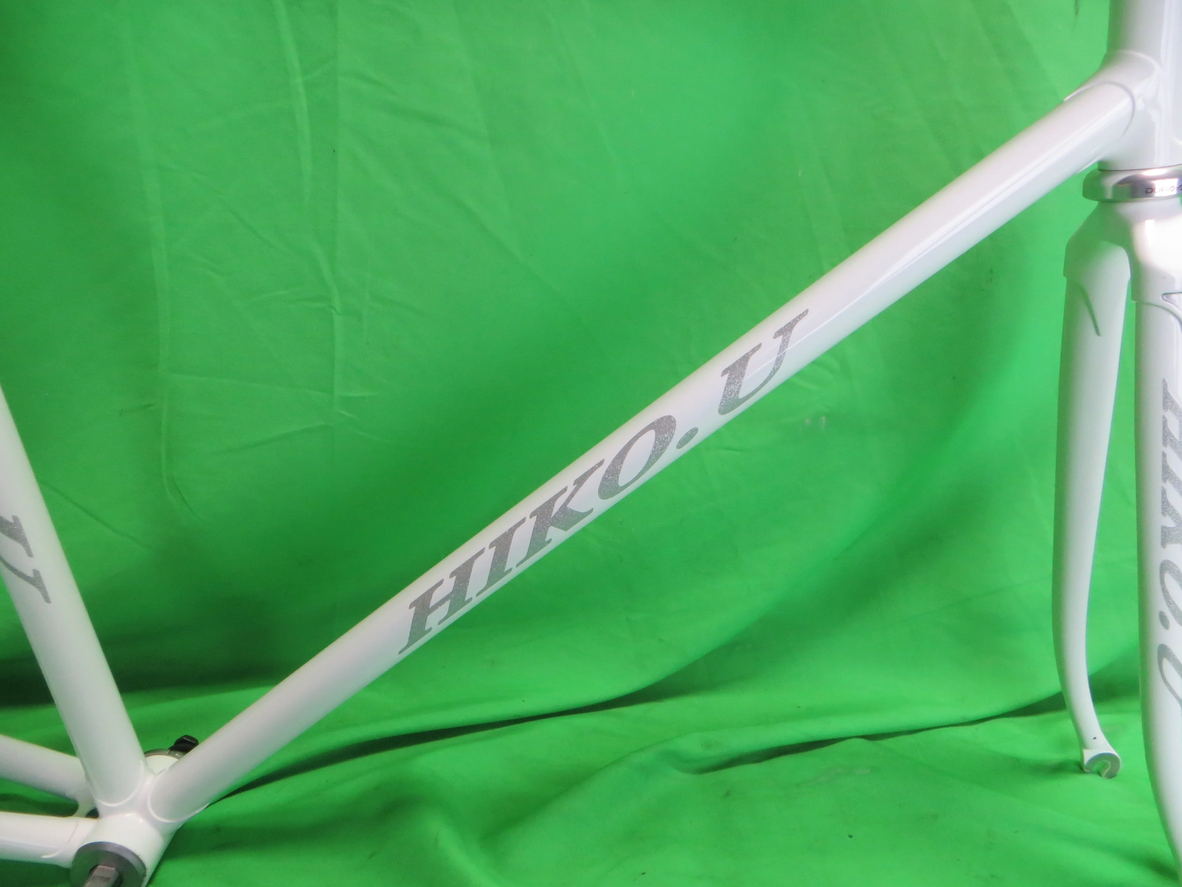 Hiko // White // 55.5cm - Image 13