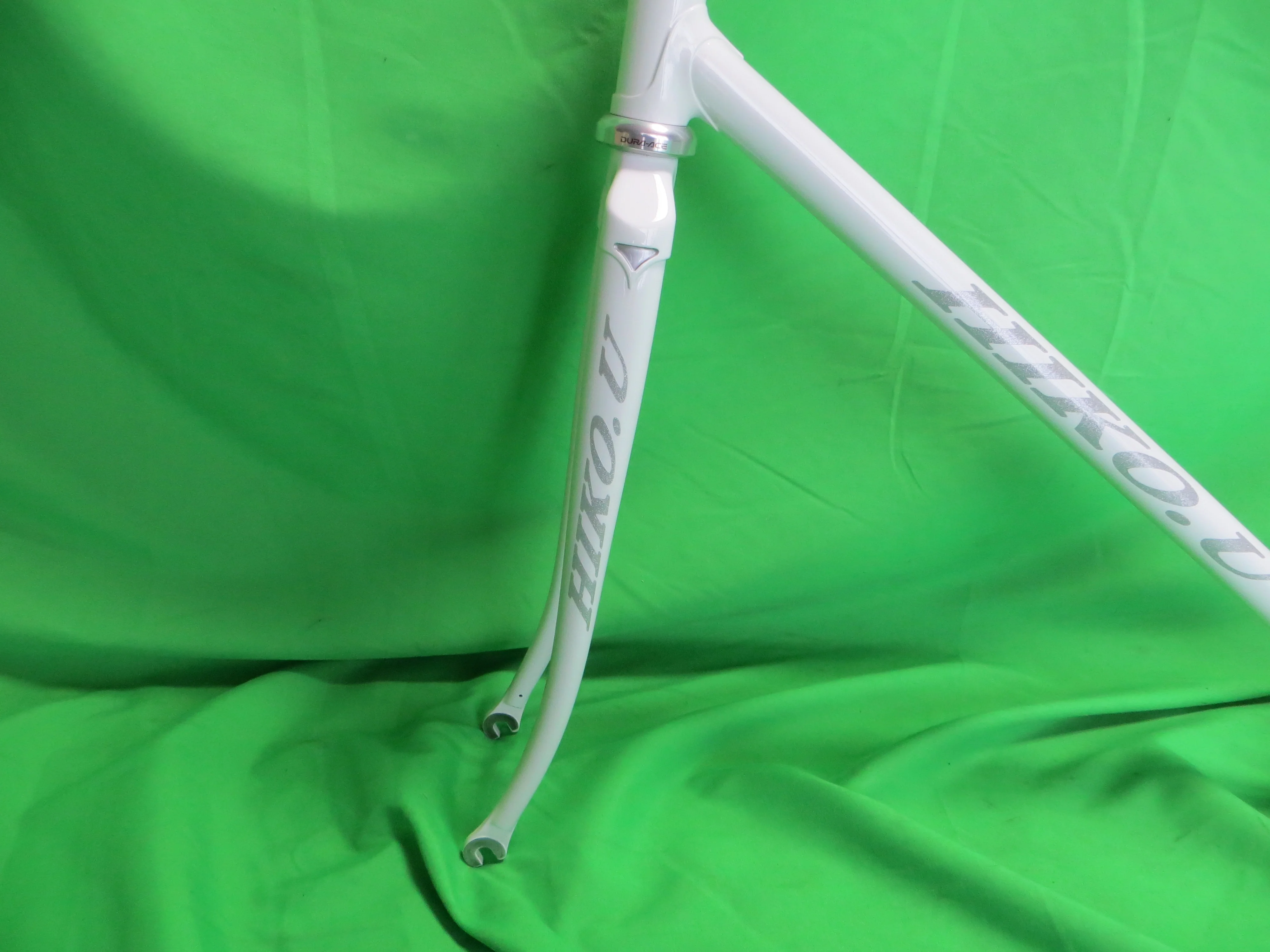 Hiko // White // 55.5cm - Image 3