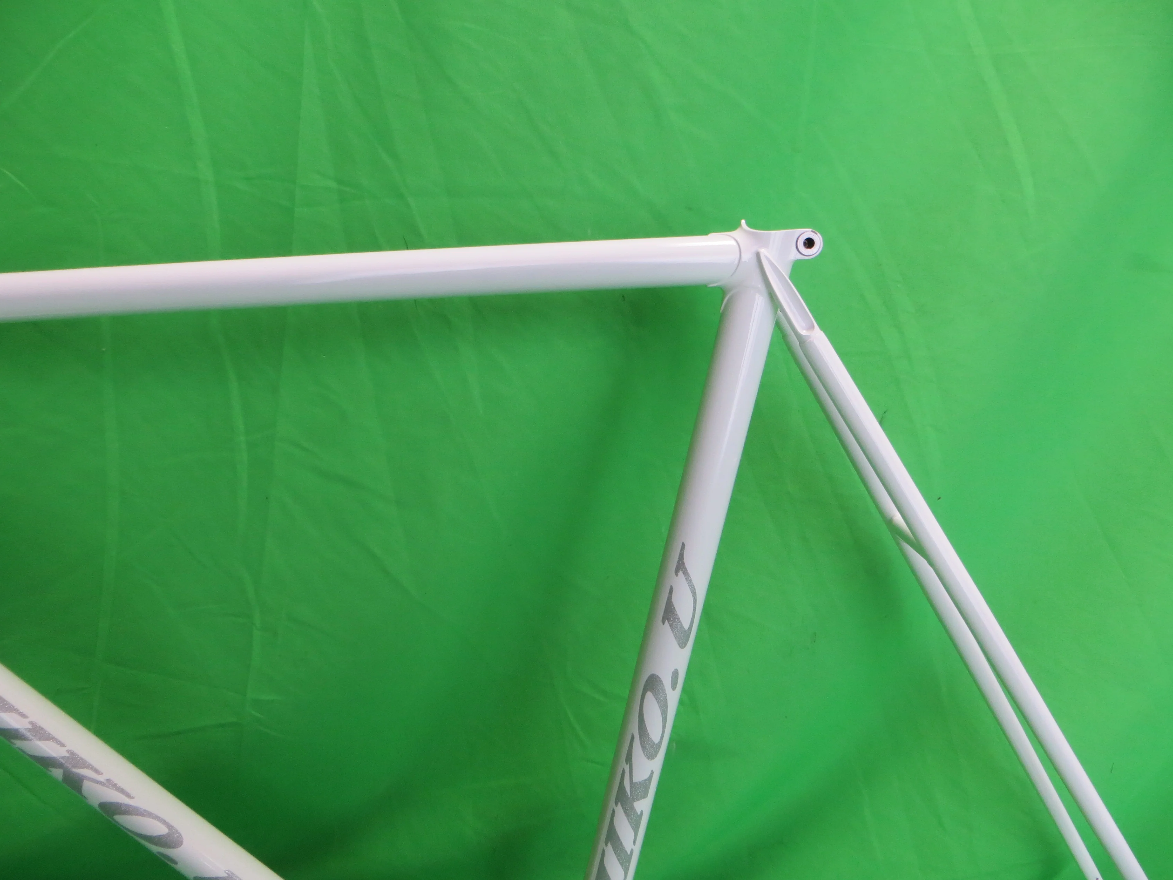 Hiko // White // 55.5cm - Image 5